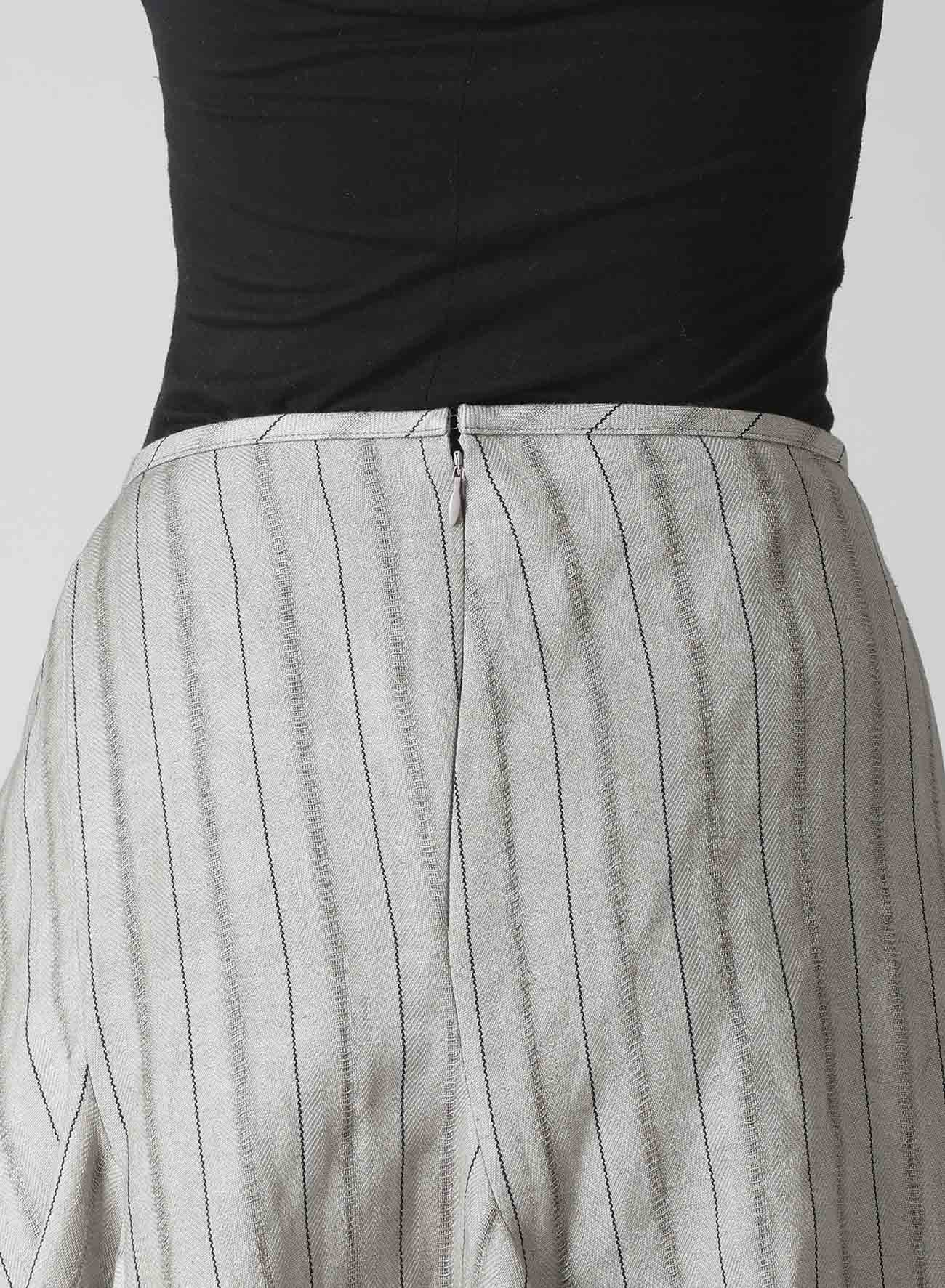 C/Li STRIPE ASYMMETRIC SKIRT