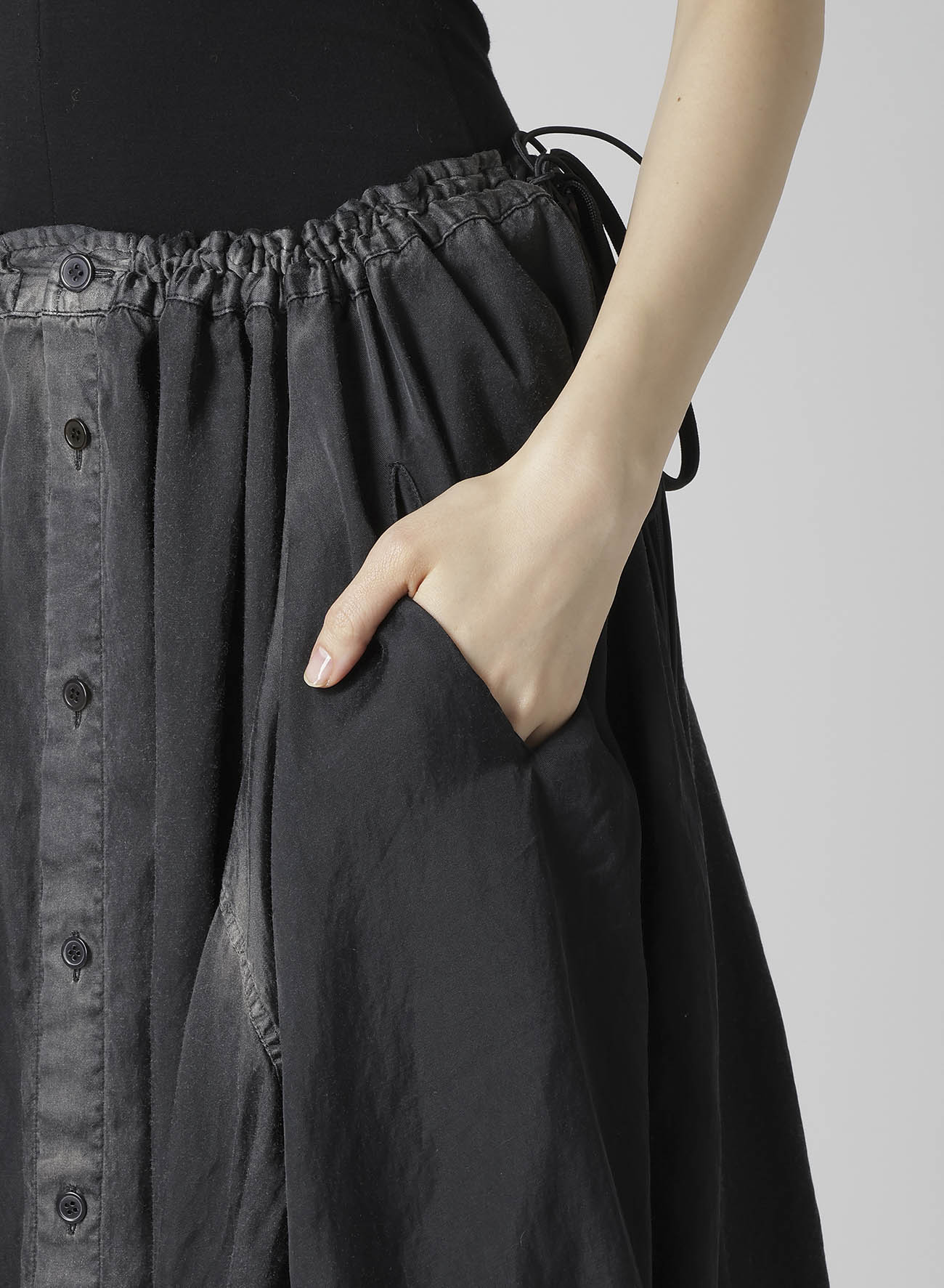 Cu/C BLEACHED SATIN ENSEMBLE SKIRT