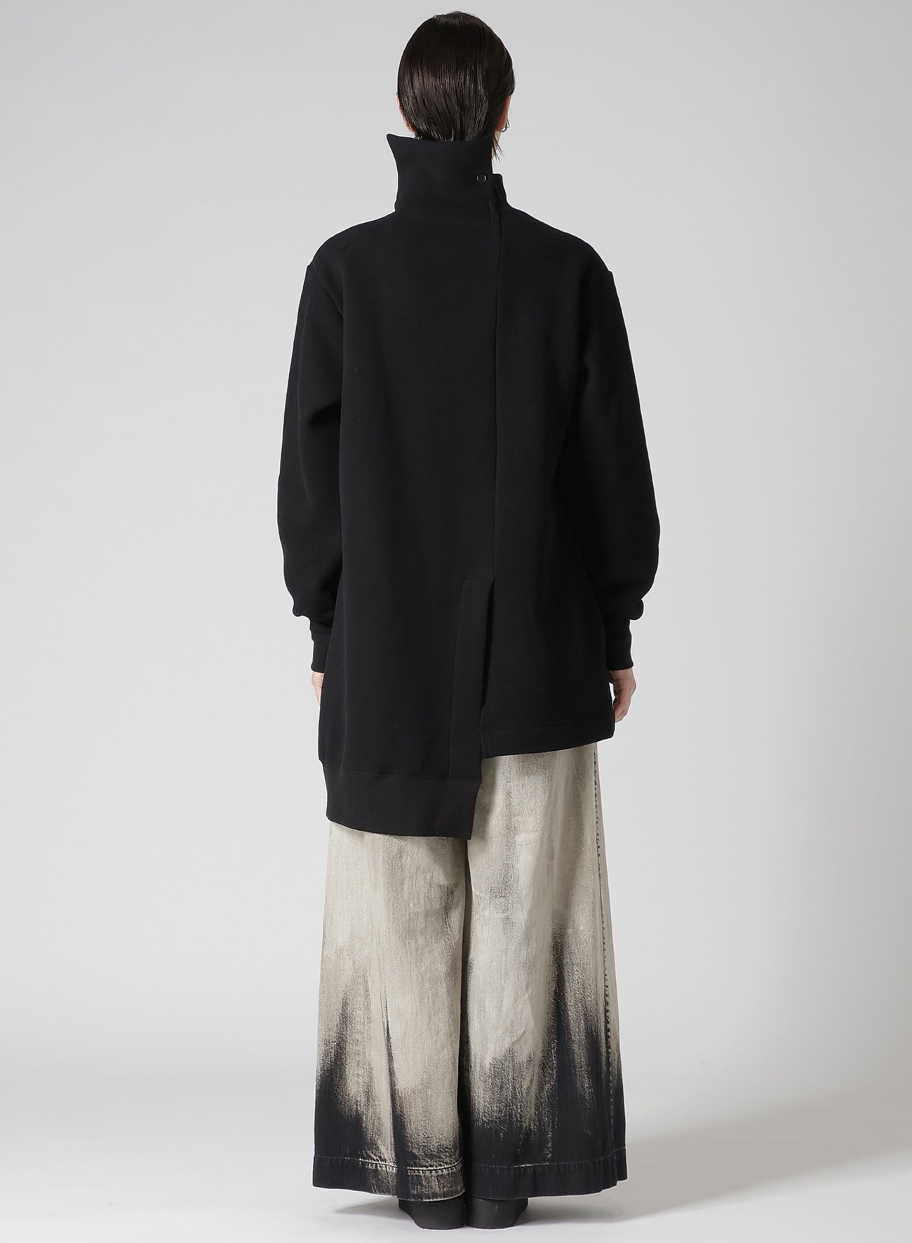 Liy/C BRUSHED FRENCH TERRY PANELED HIGH-NECK PULLOVER