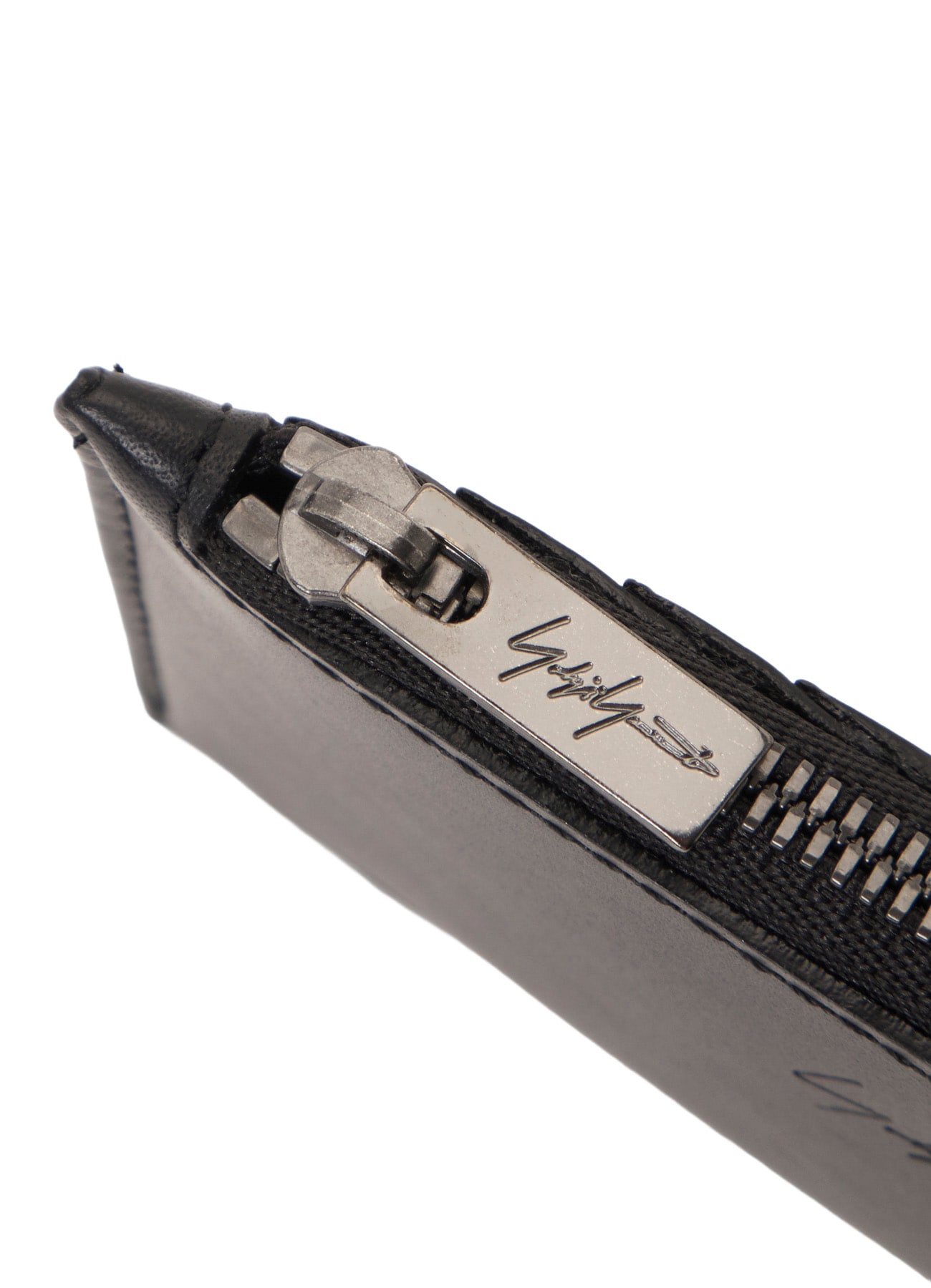 LEATHER FRAGMENT CASE