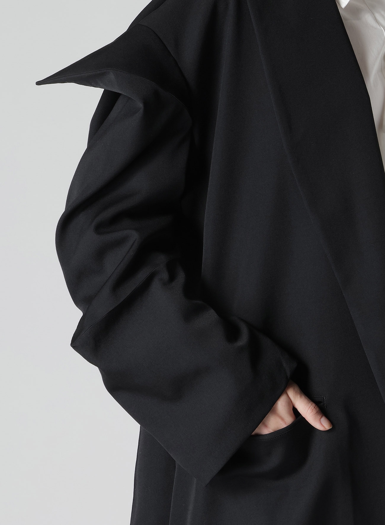 GABARDINE R BOX SLEEVE OVERSIZED COAT