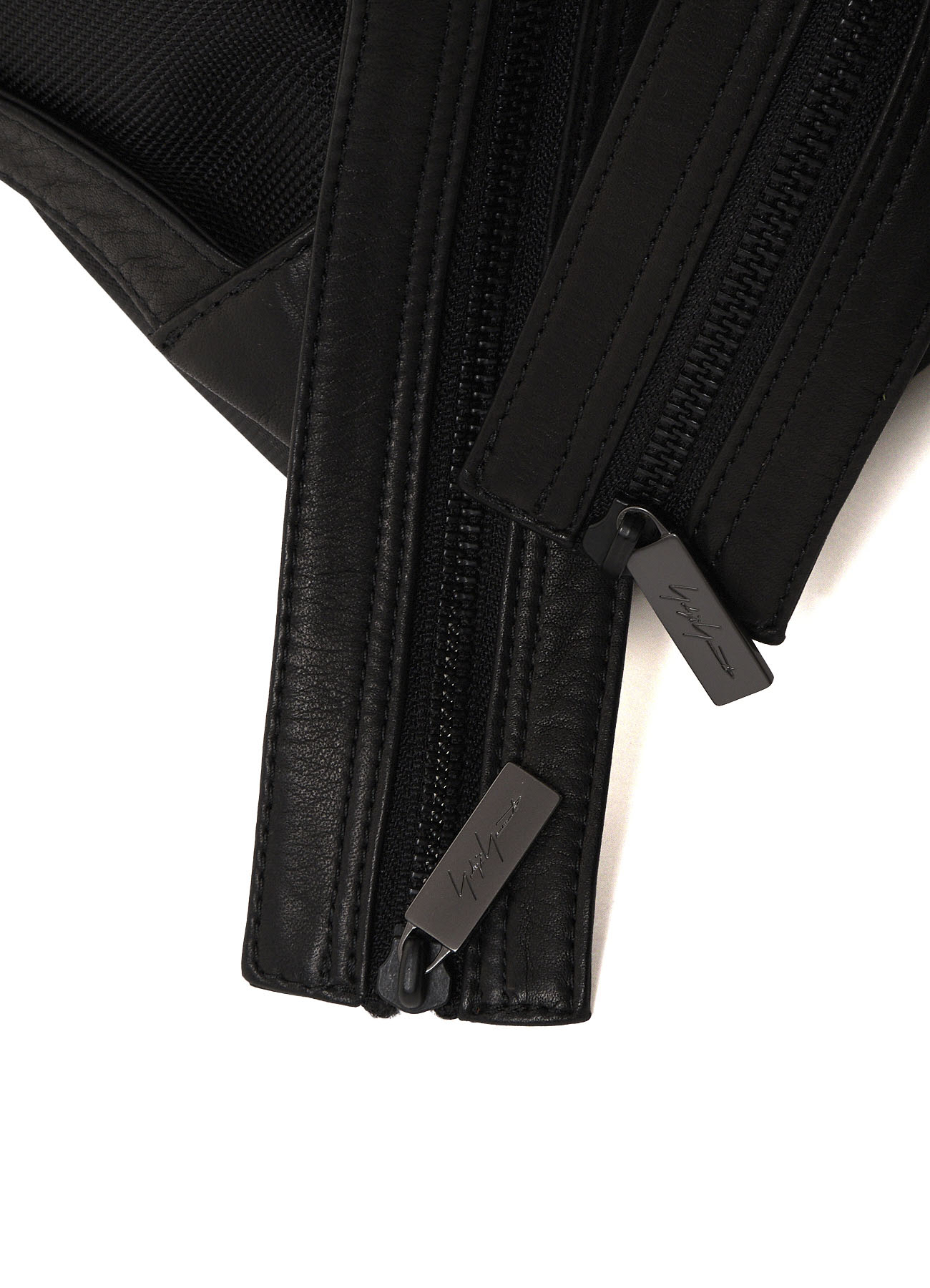 LEATHER BAGPACK