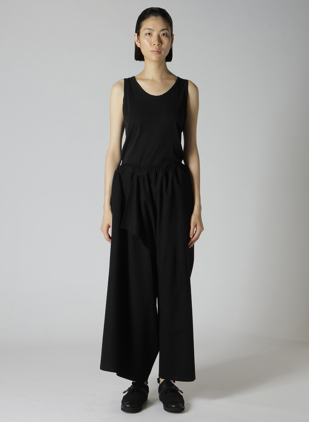 SHRINK WOOL GABARDINE GATHERED WRAP PANTS