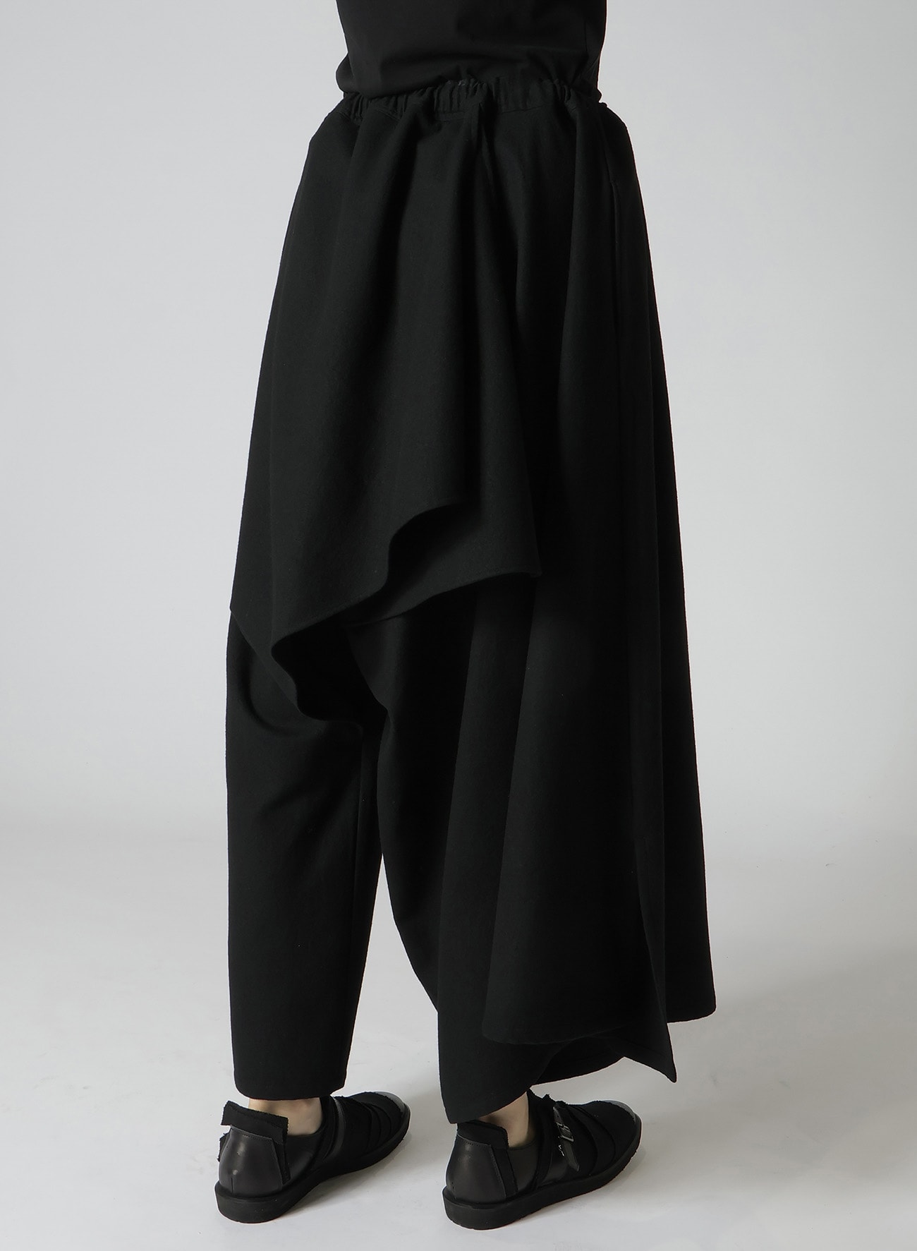 SHRINK WOOL GABARDINE GATHERED WRAP PANTS