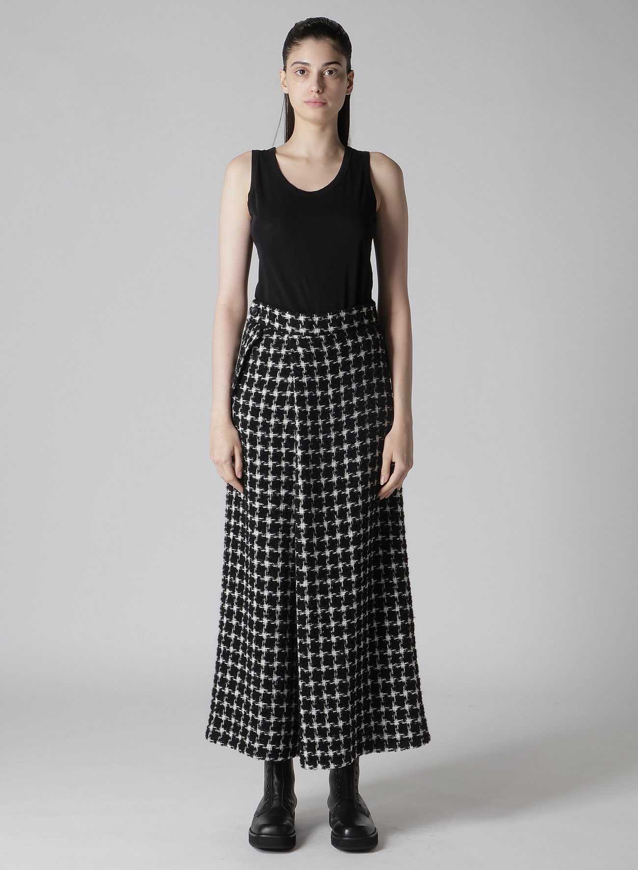 B&W HOUNDSTOOTH TUCK FLARED PANTS