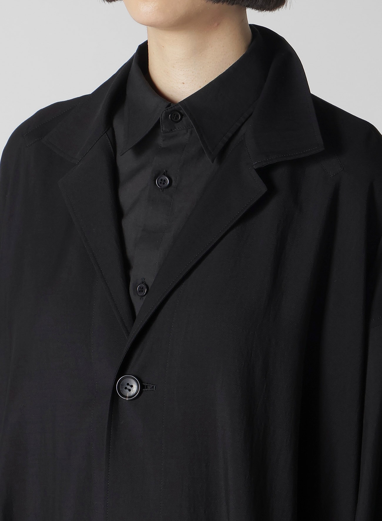 Cu/W HIGH TWISTED GABARDINE SIDE GATHER DETAIL COAT A