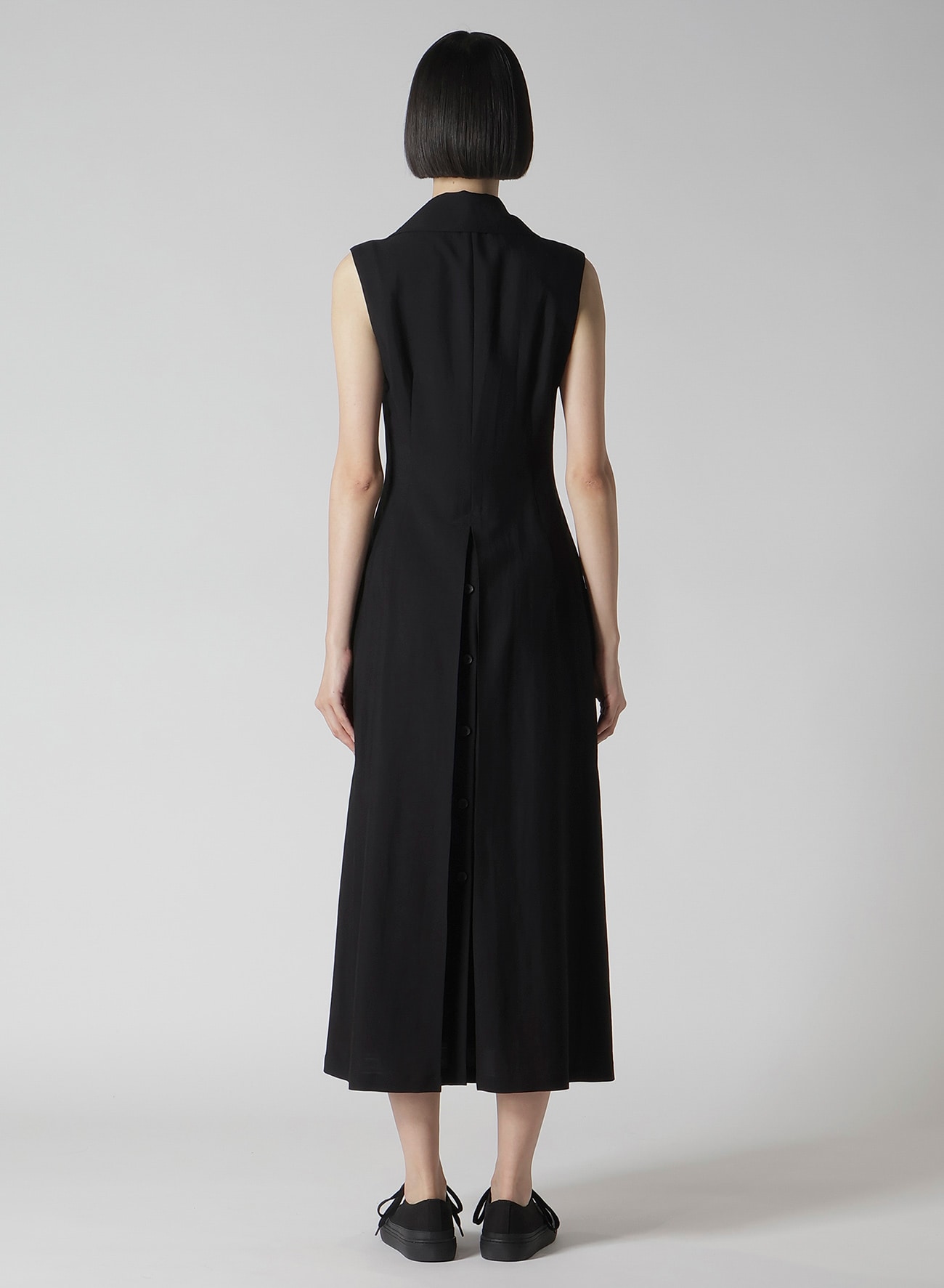 Cu/W HIGH TWISTED GABARDINE FRONT DRAPED SLEEVELESS DRESS