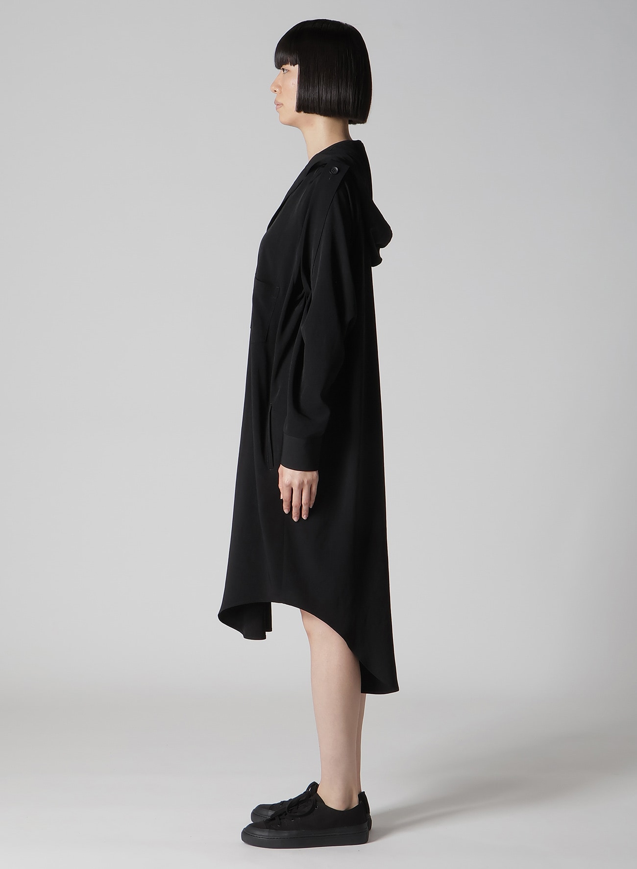 TA/PE CREPE DE CHINE HOODED DRESS