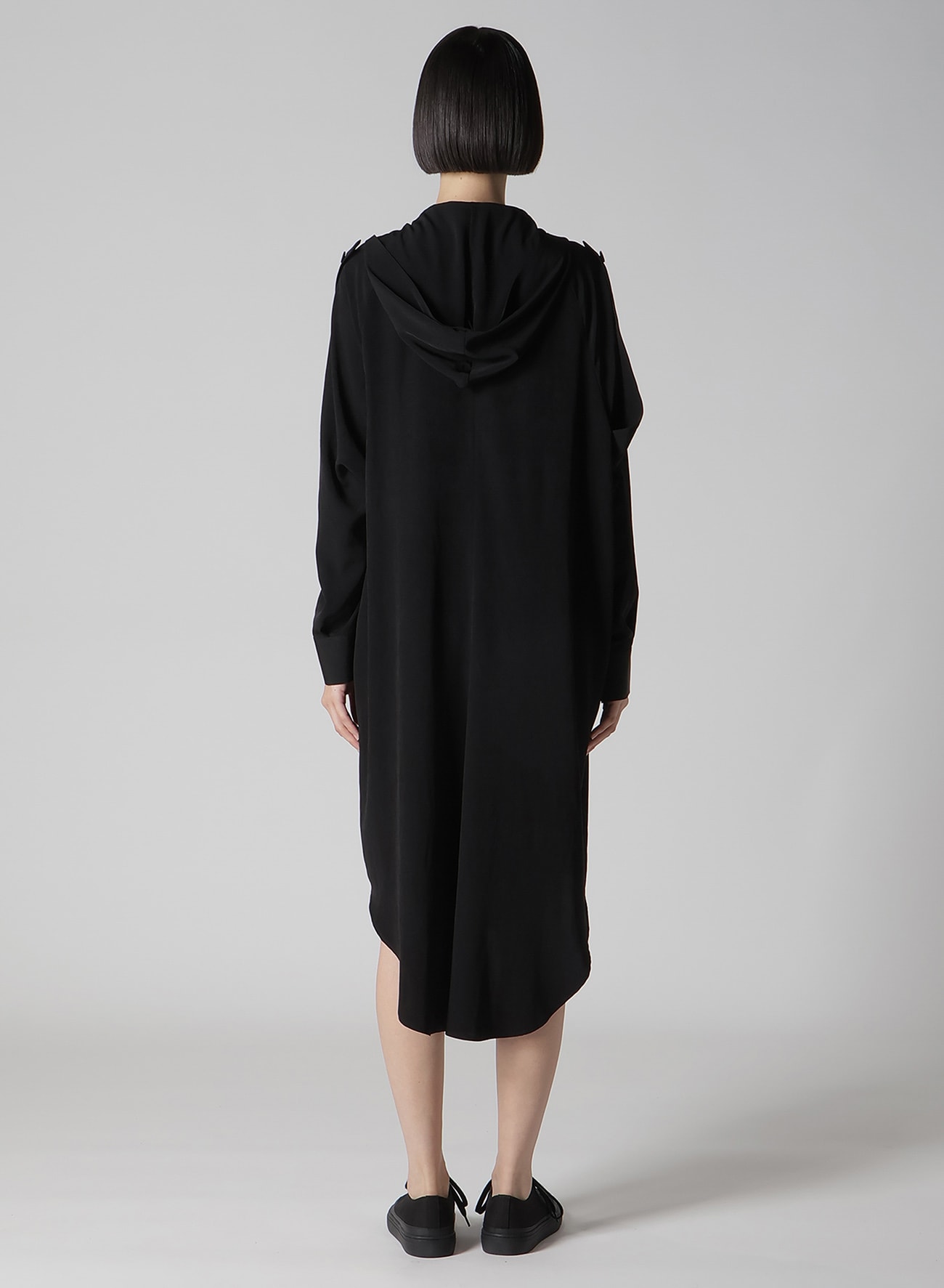 TA/PE CREPE DE CHINE HOODED DRESS