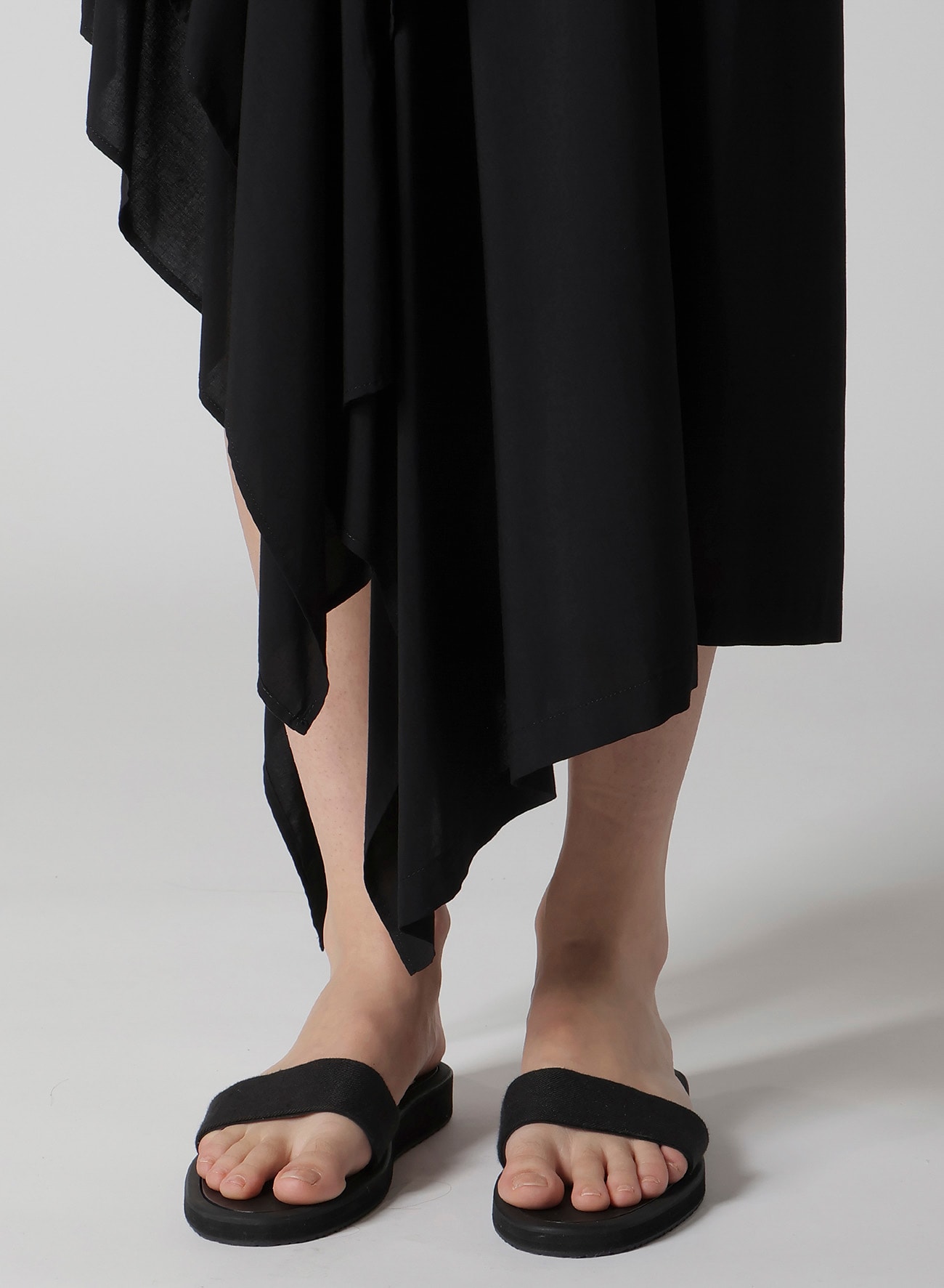 Ry LAWN BACK LACE UP DRAPED DRESS