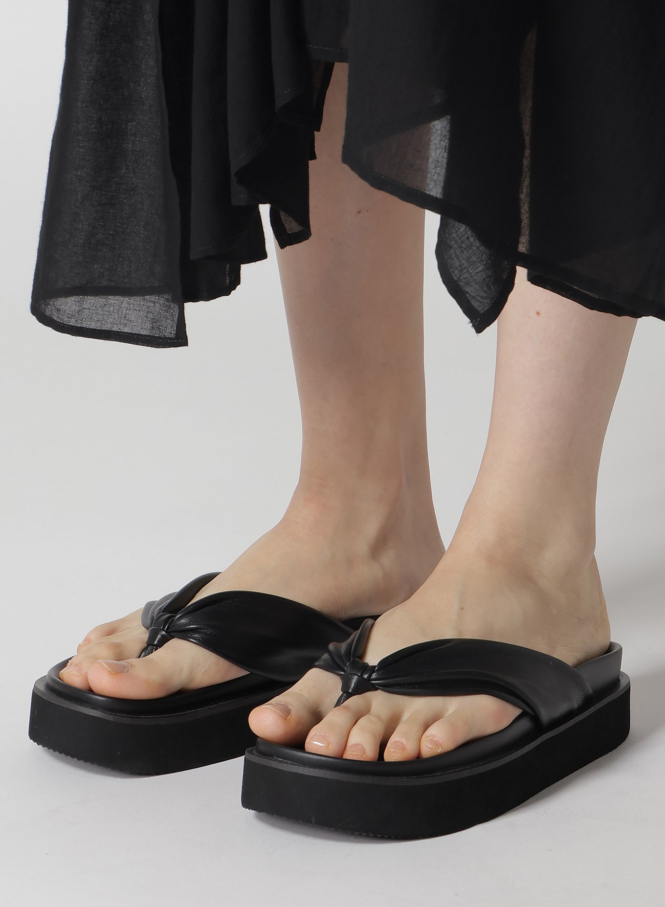 PU LEATHER A FOOTBED GETA SANDALS