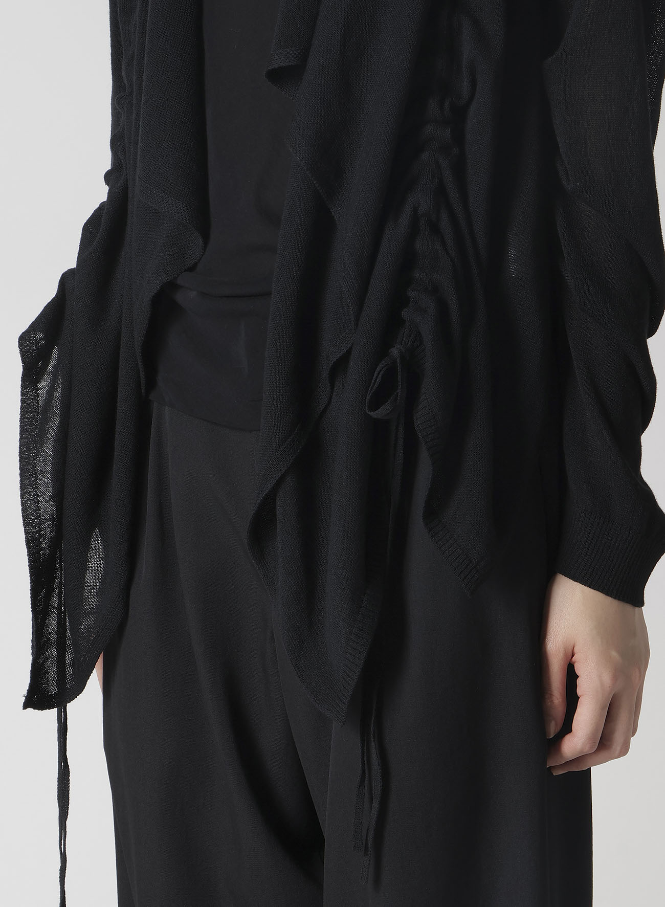 PLAIN STITCH GATHER DETAIL CARDIGAN
