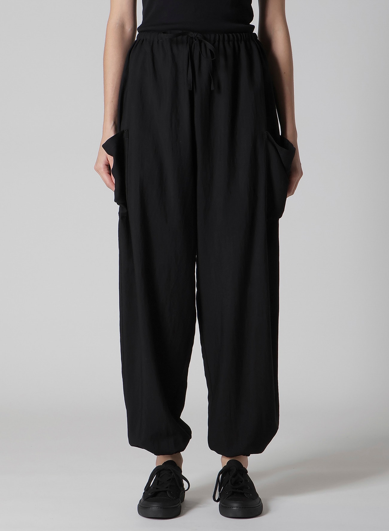 Cu/W HIGH TWISTED GABARDINE RELAXED FIT PANTS