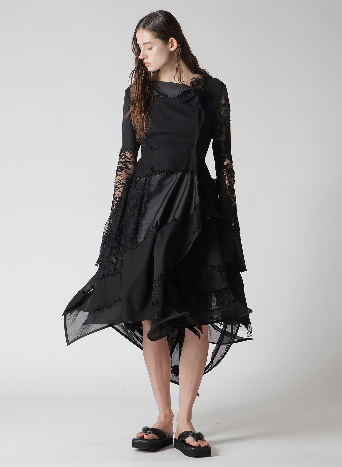 BUBBLES LACE WIRED SKIRT