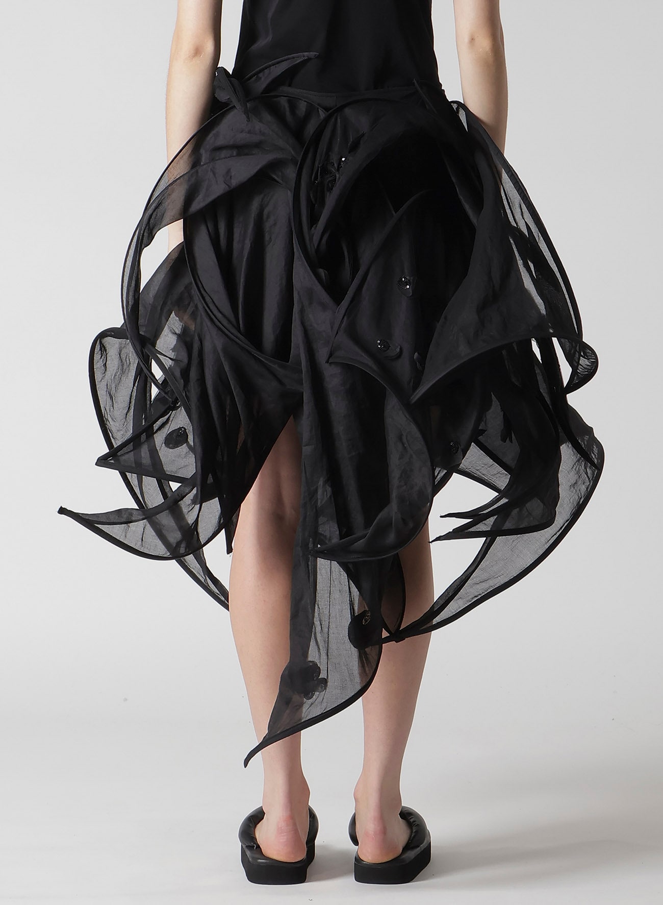 BUBBLES LACE WIRED SKIRT