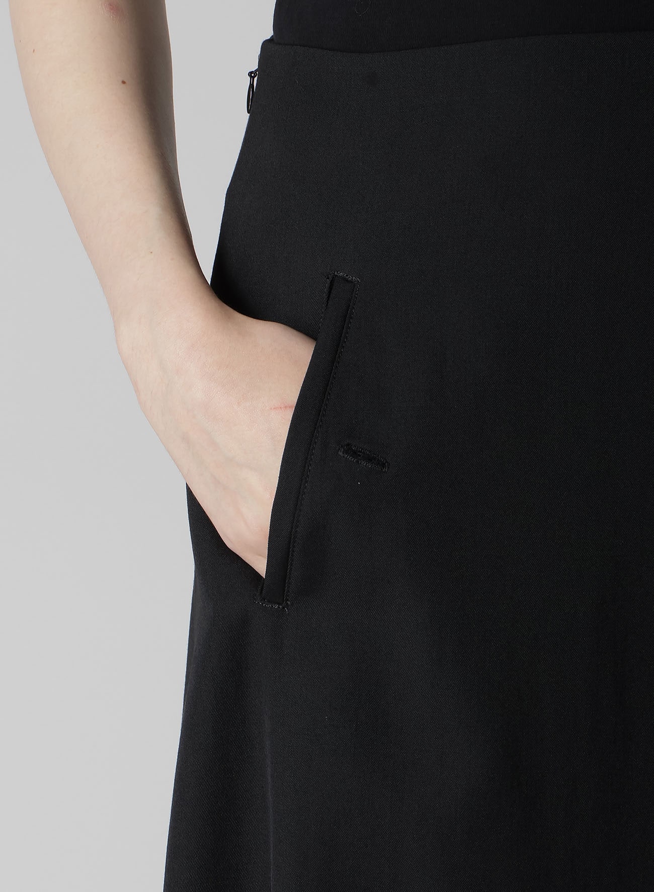 GABARDINE R POCKET SKIRT