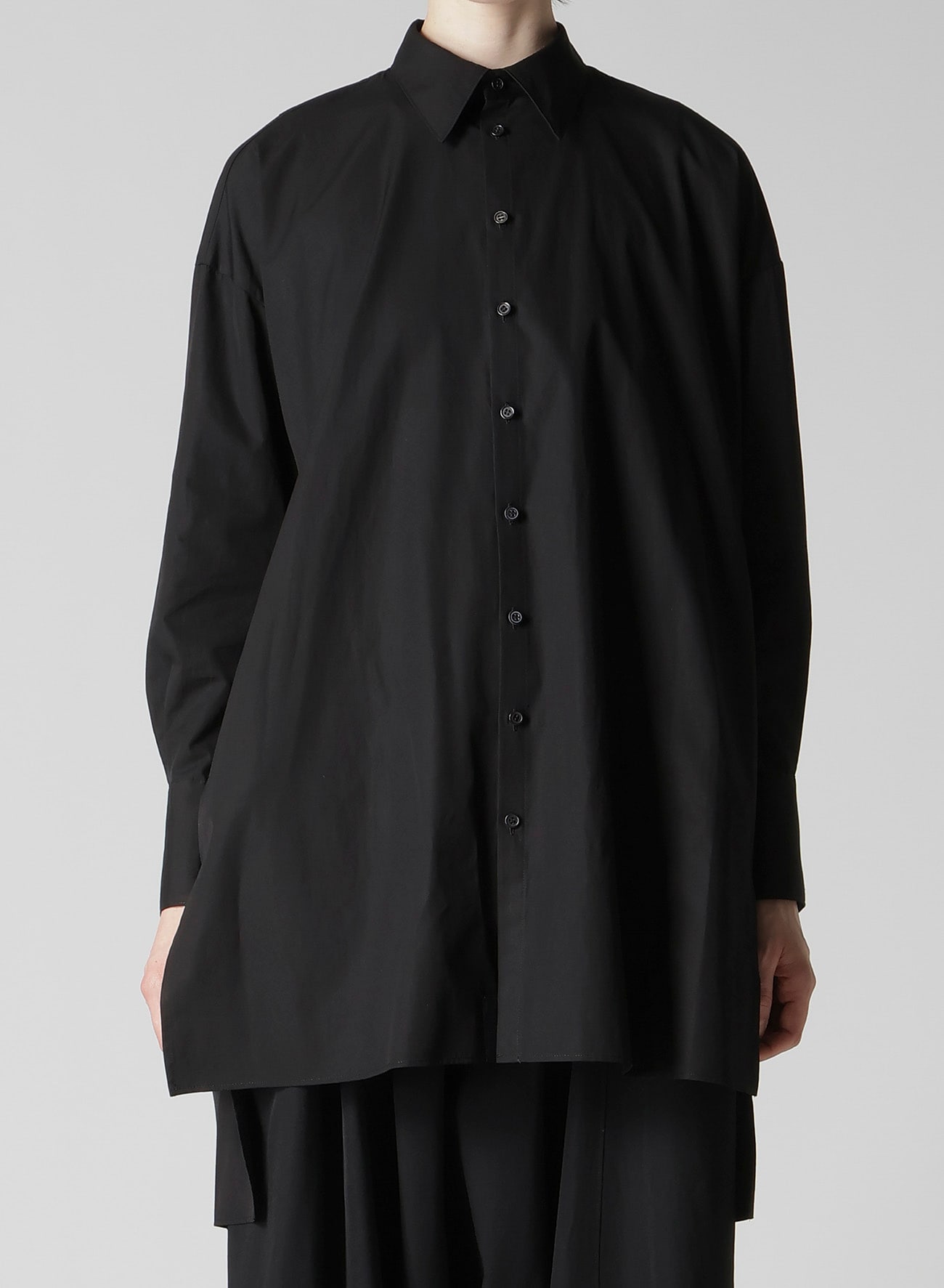 BROAD BUTTON DETAIL SHIRT