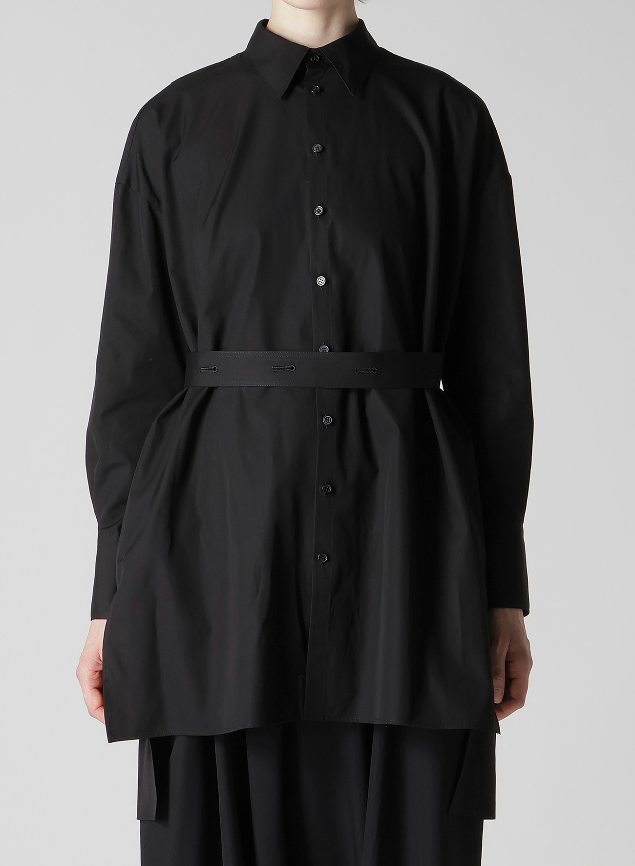 BROAD BUTTON DETAIL SHIRT