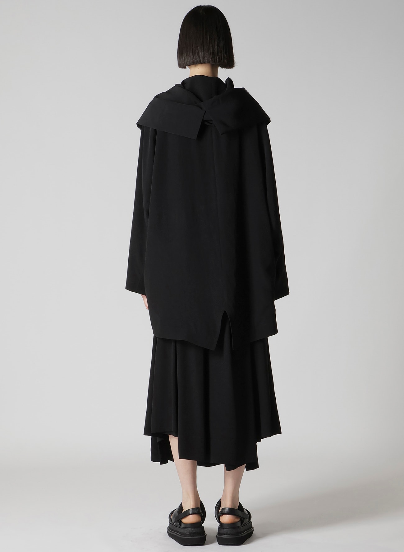 TA/PE CREPE DE CHINE HOODED CAPE COAT