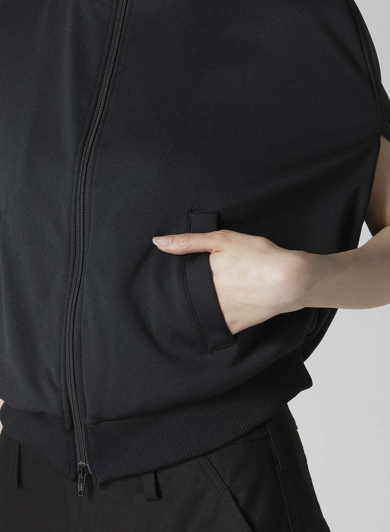 PE INTERLOCK SHORT CAPE