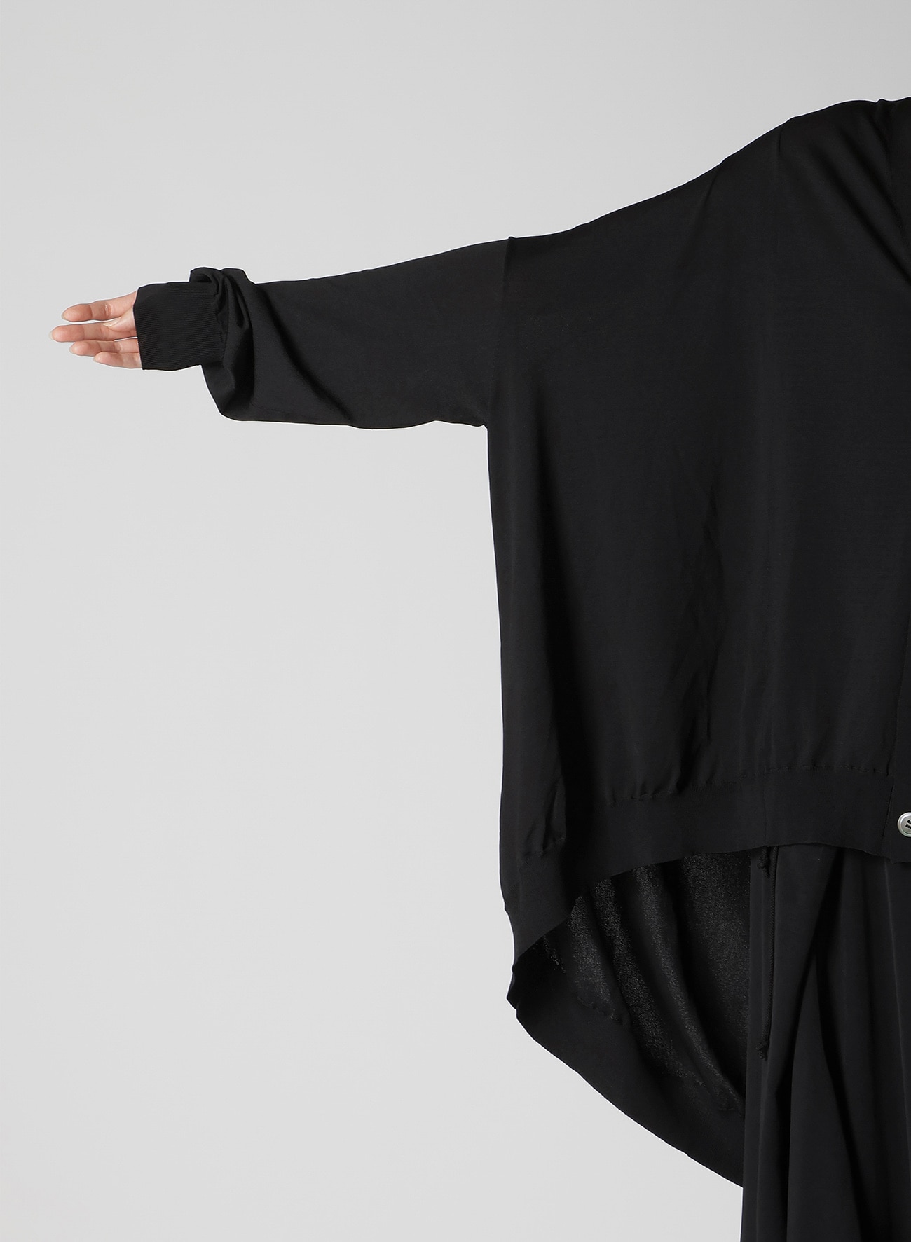 RYO 18G V NECK CARDIGAN