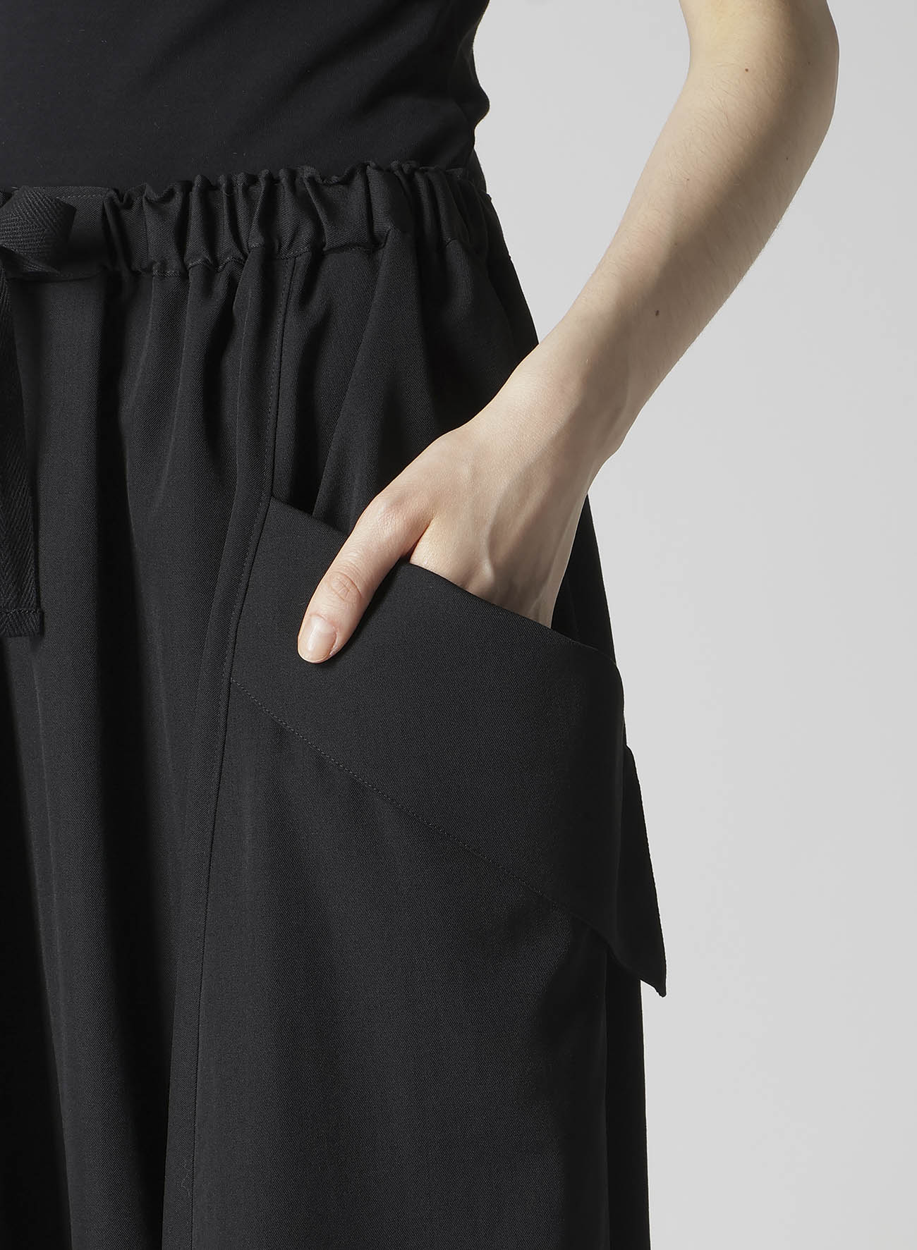 GABARDINE BIG POCKET SAROUEL PANTS