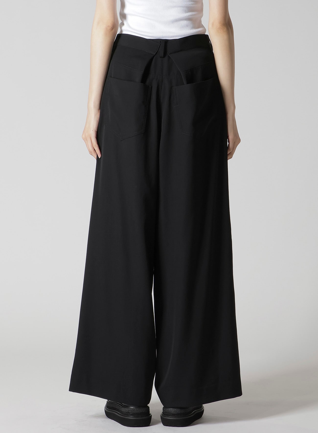 GABARDINE ASYMMETRY BAGGY PANTS