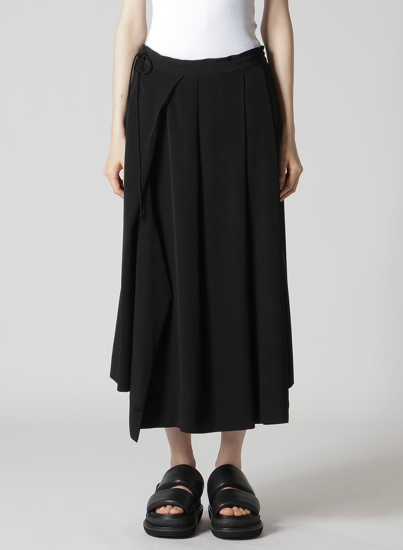 TA/PE CREPE DE CHINE UNBALANCED TUCK SKIRT