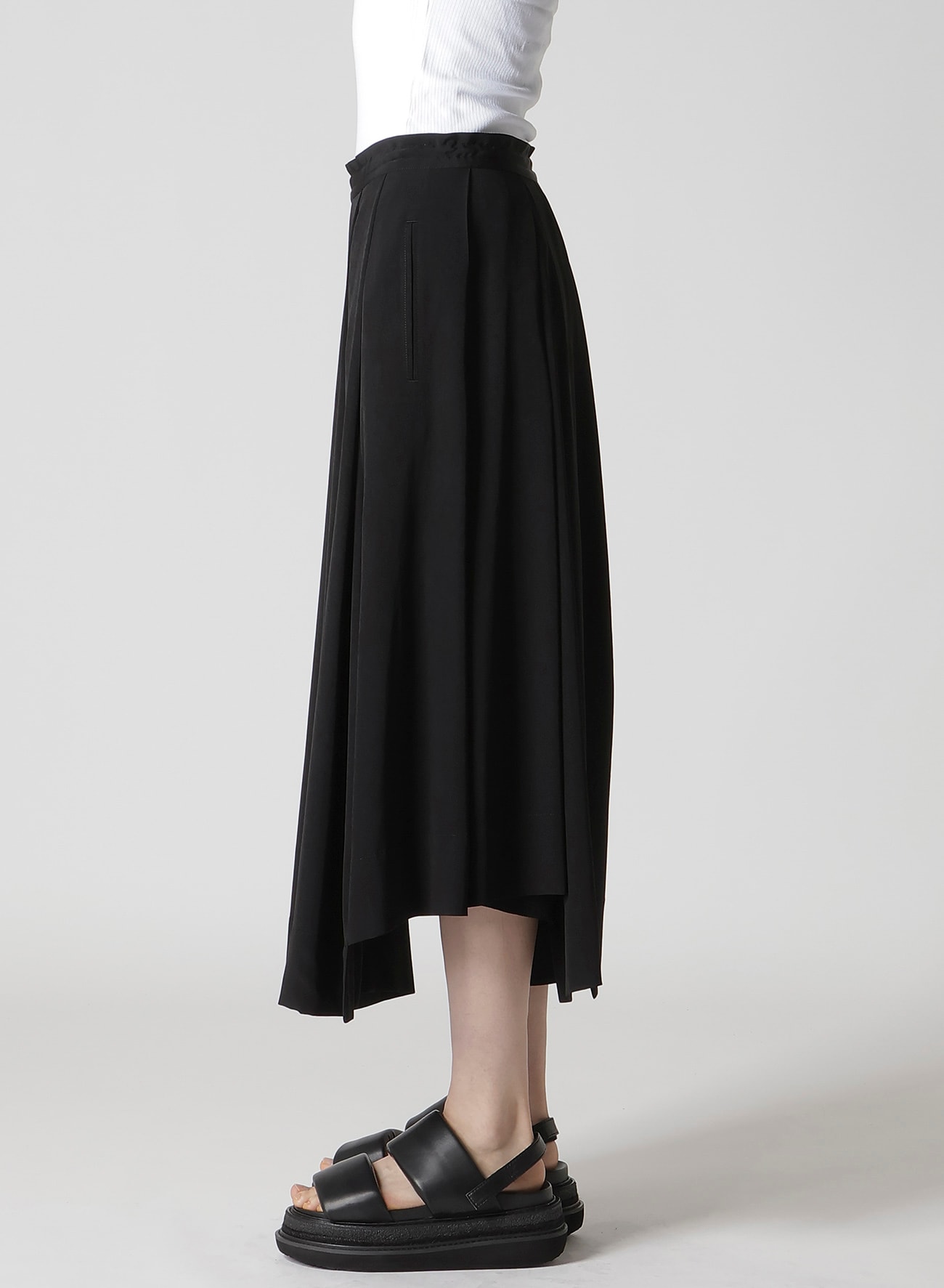 TA/PE CREPE DE CHINE UNBALANCED TUCK SKIRT