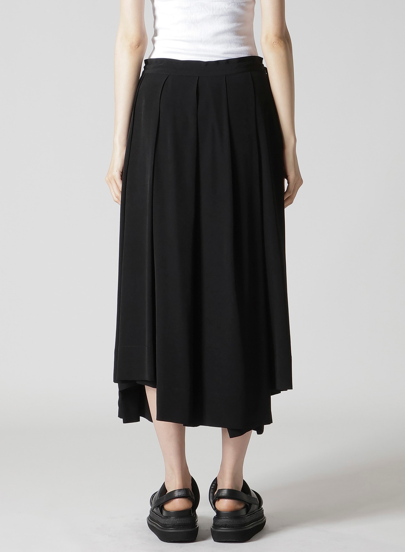 TA/PE CREPE DE CHINE UNBALANCED TUCK SKIRT