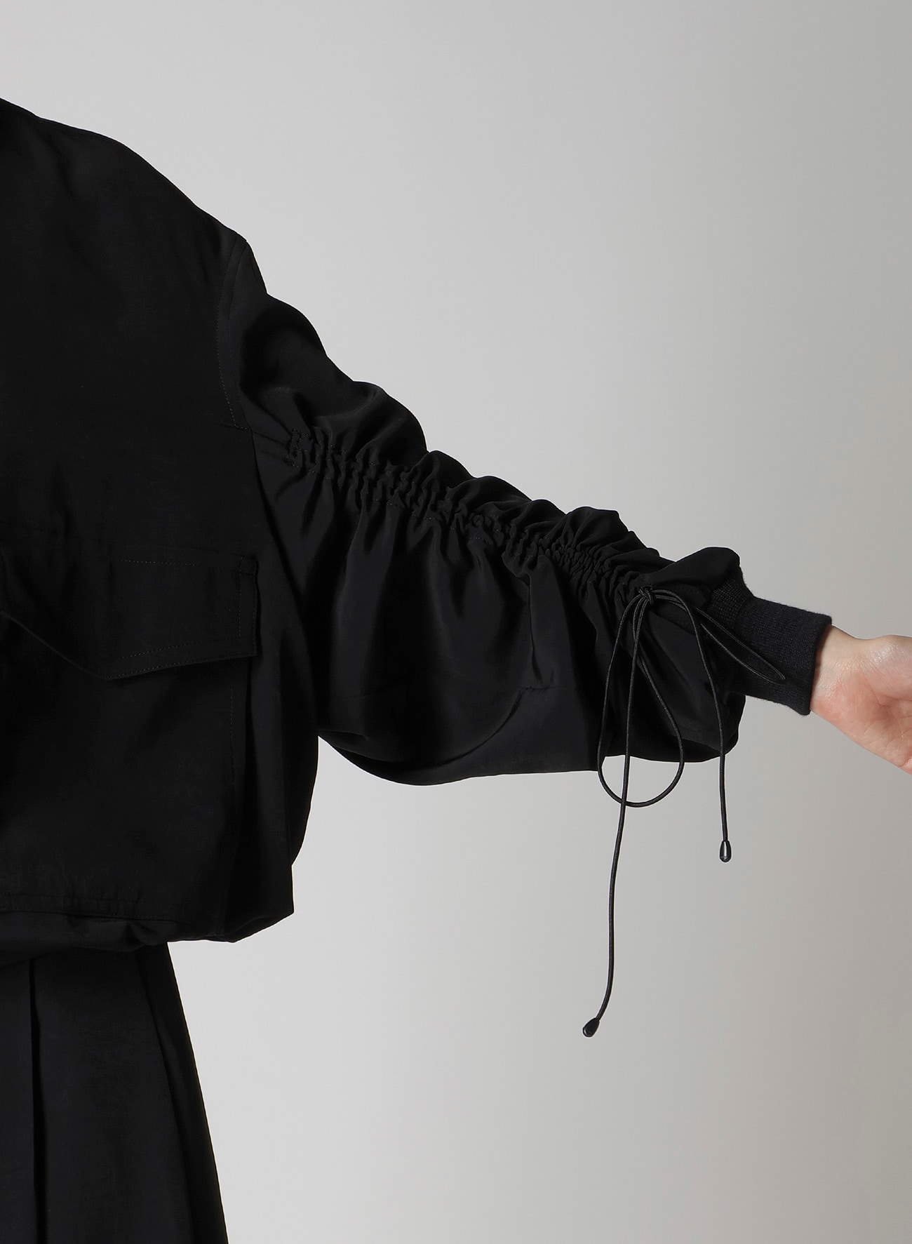 TA/PE CREPE DE CHINE SHIRRING SLEEVE JACKET