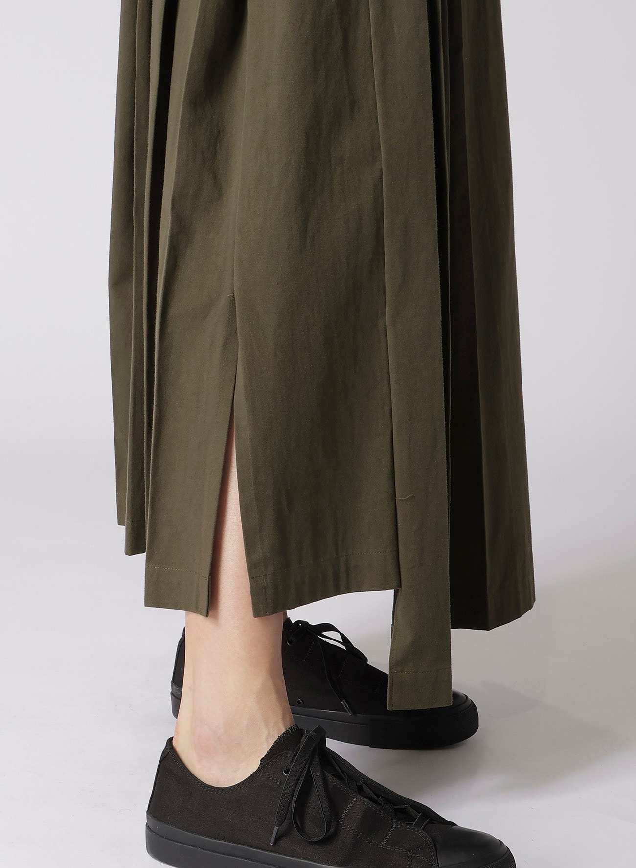 COTTON TWILL R PLEATED WRAP SKIRT