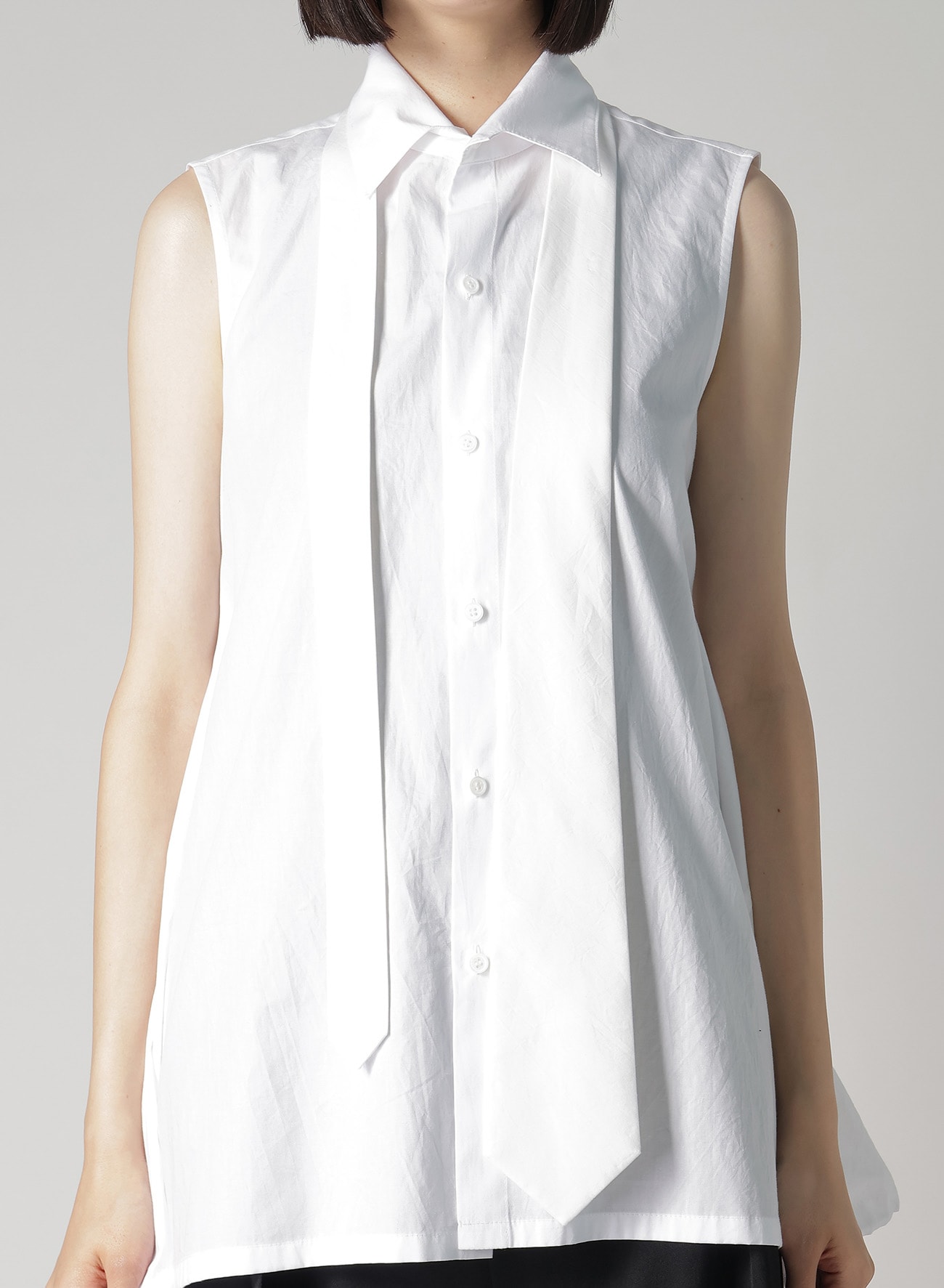 【12/6 10:00 Release】BROAD R-SLEEVELESS TIE BLOUSE