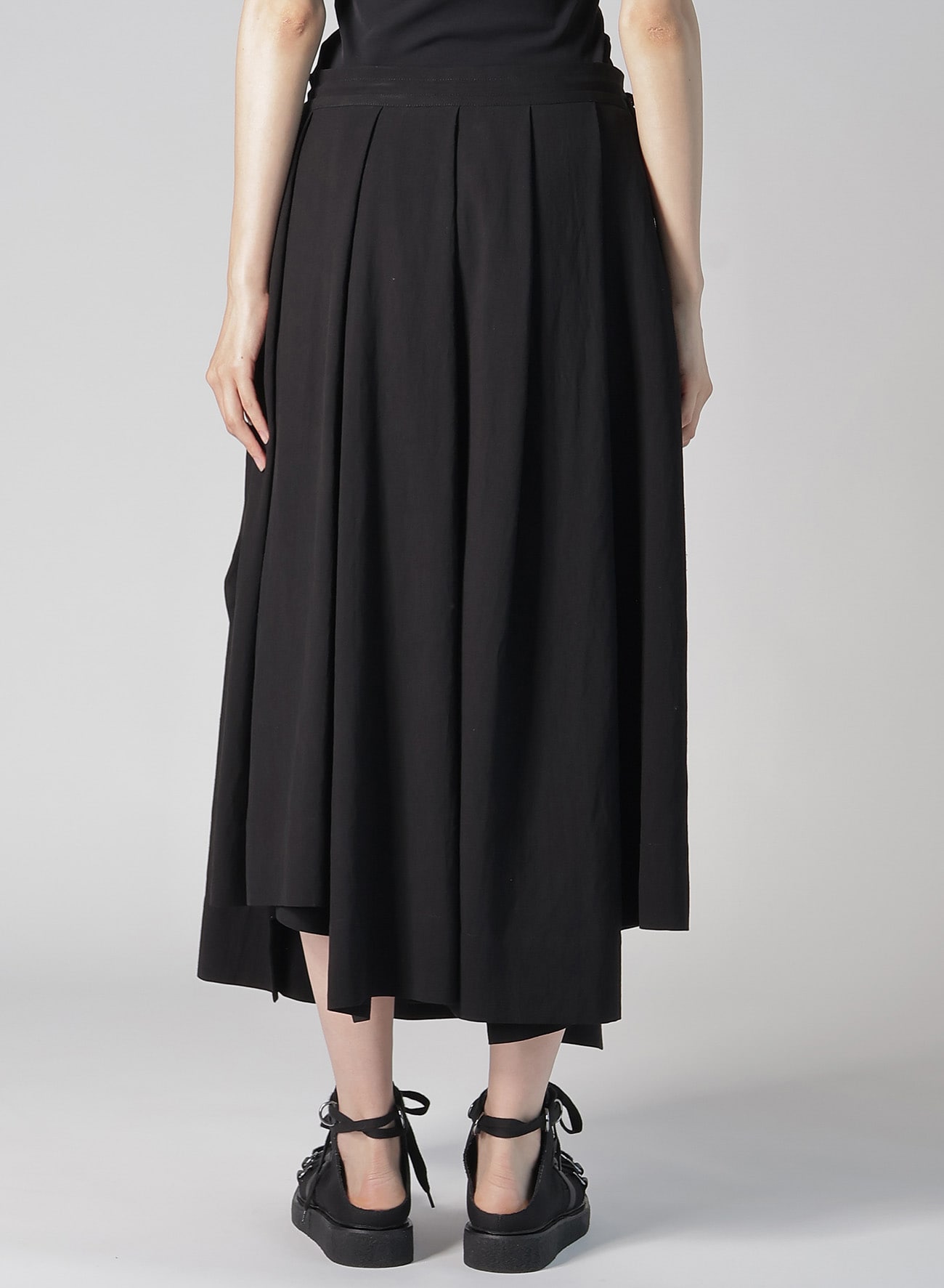 RY/LI POPLIN R-UNBALANCED TUCK SKIRT