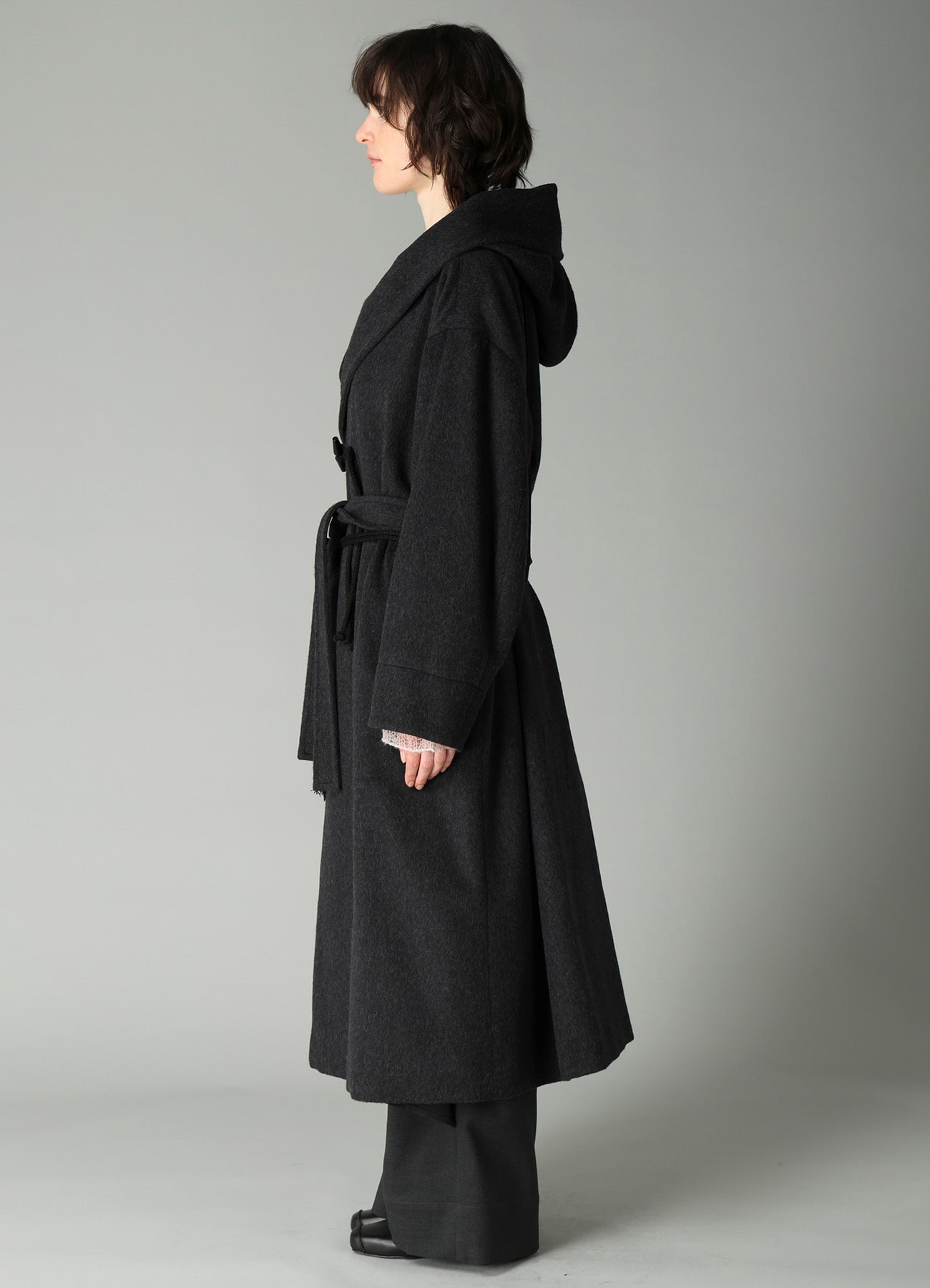 CASHMERE MIXED BEAVER HOODED DUFFLE COAT