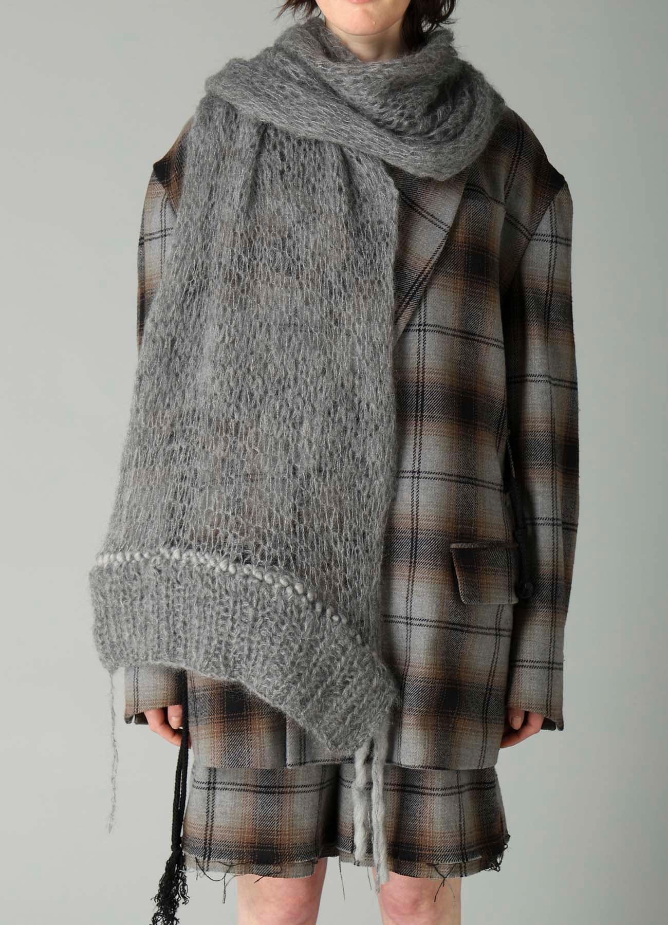 DIAN3 KNITTED STOLE