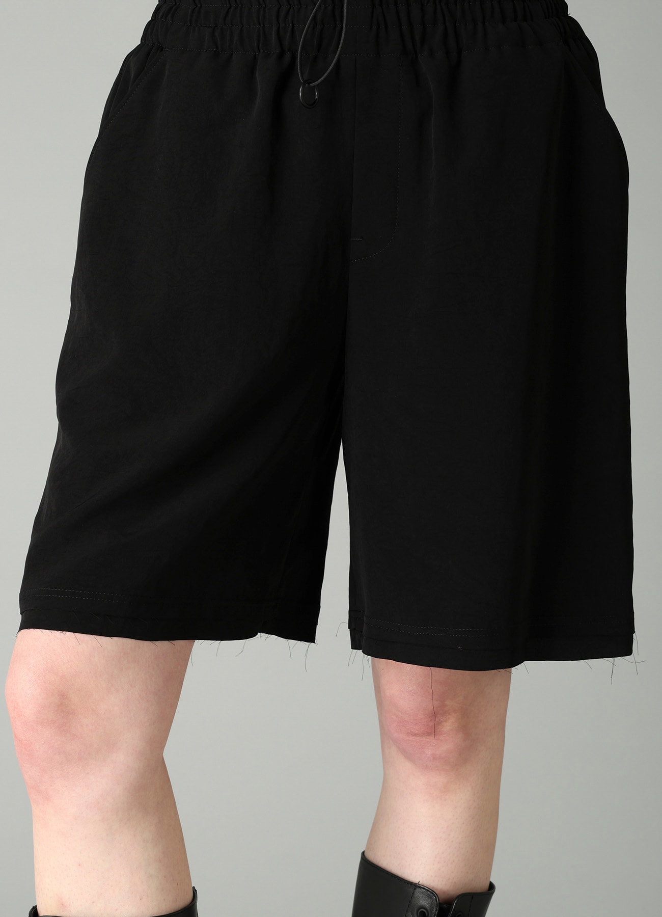 Ta/Pe CREPE DE CHINE DOUBLE WAIST SHORT PANTS