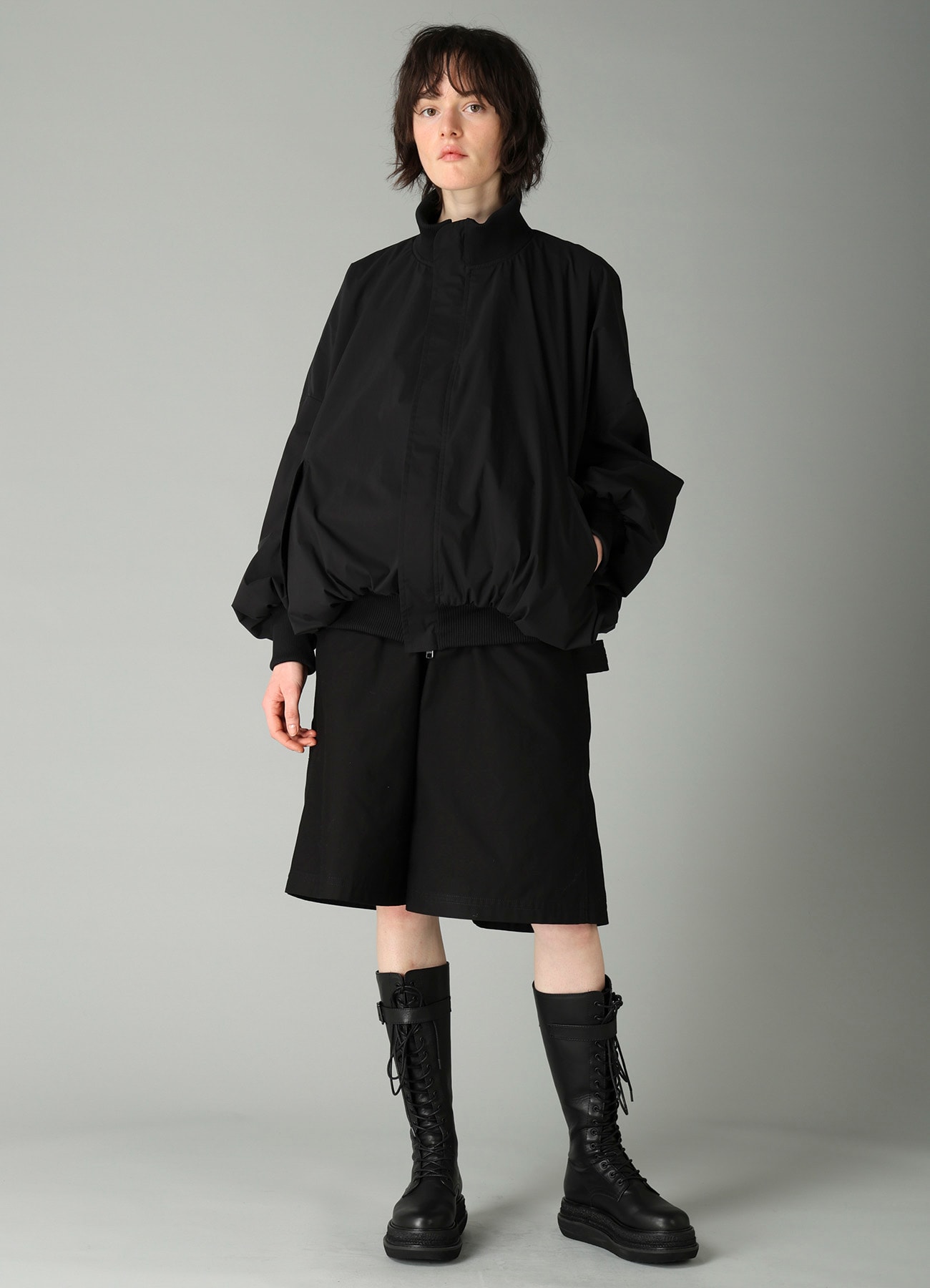 MILITARY BACKSIDE SATIN PAINTER SHORT PANTS
