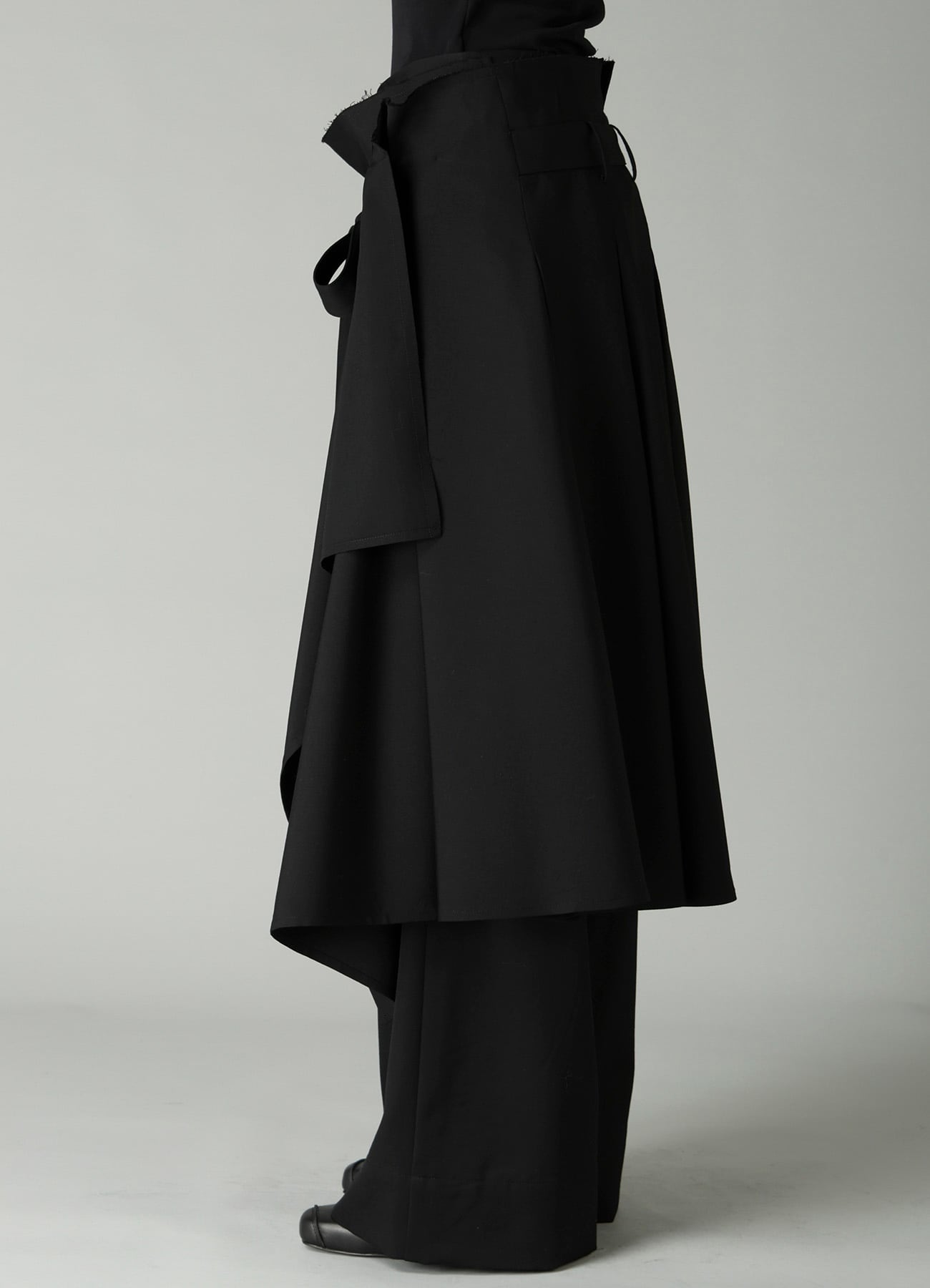GABARDINE TUCK&DRAPE WRAP SKIRT