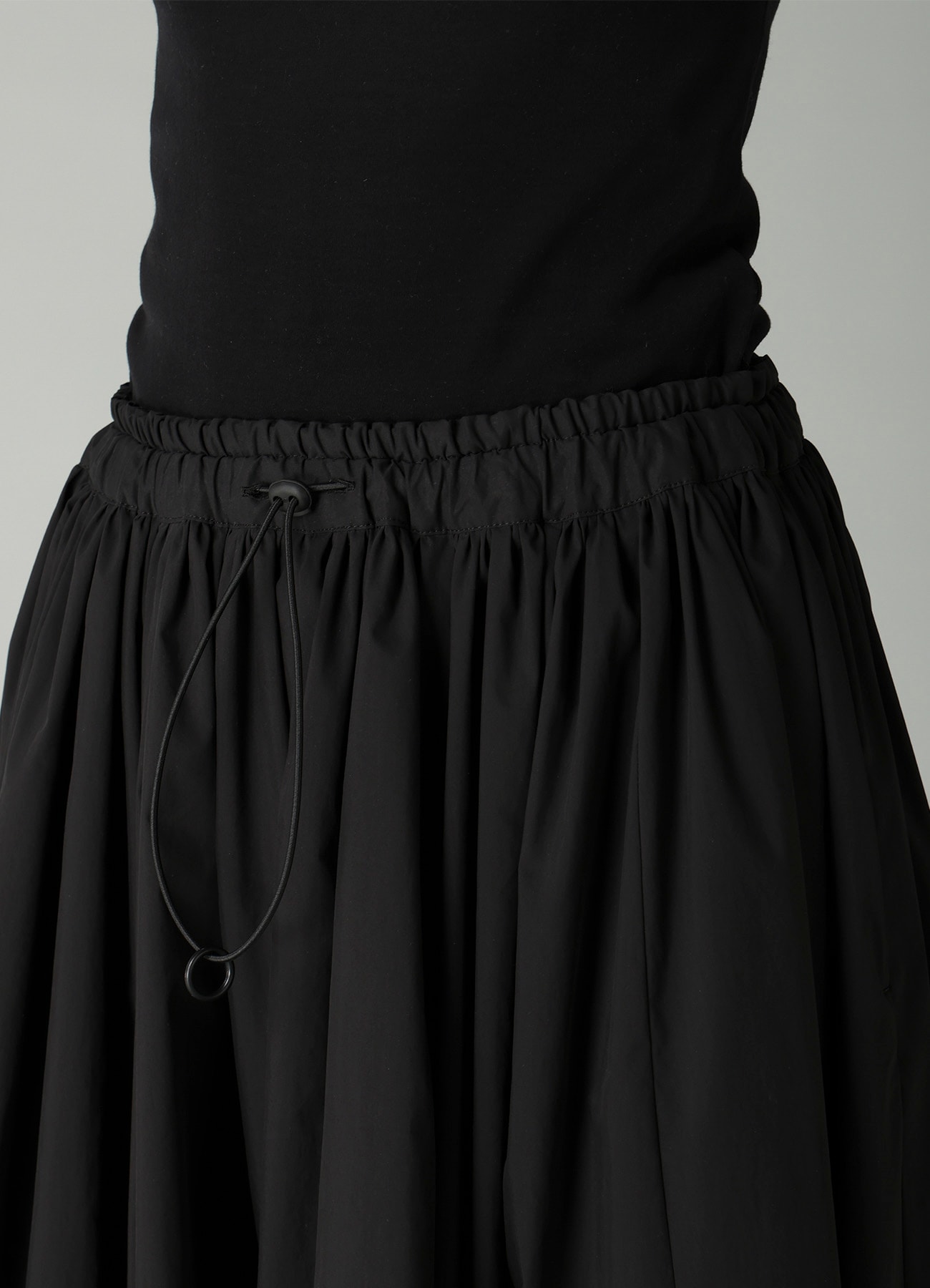 C/Pe WEATHER GATHERED SKIRT