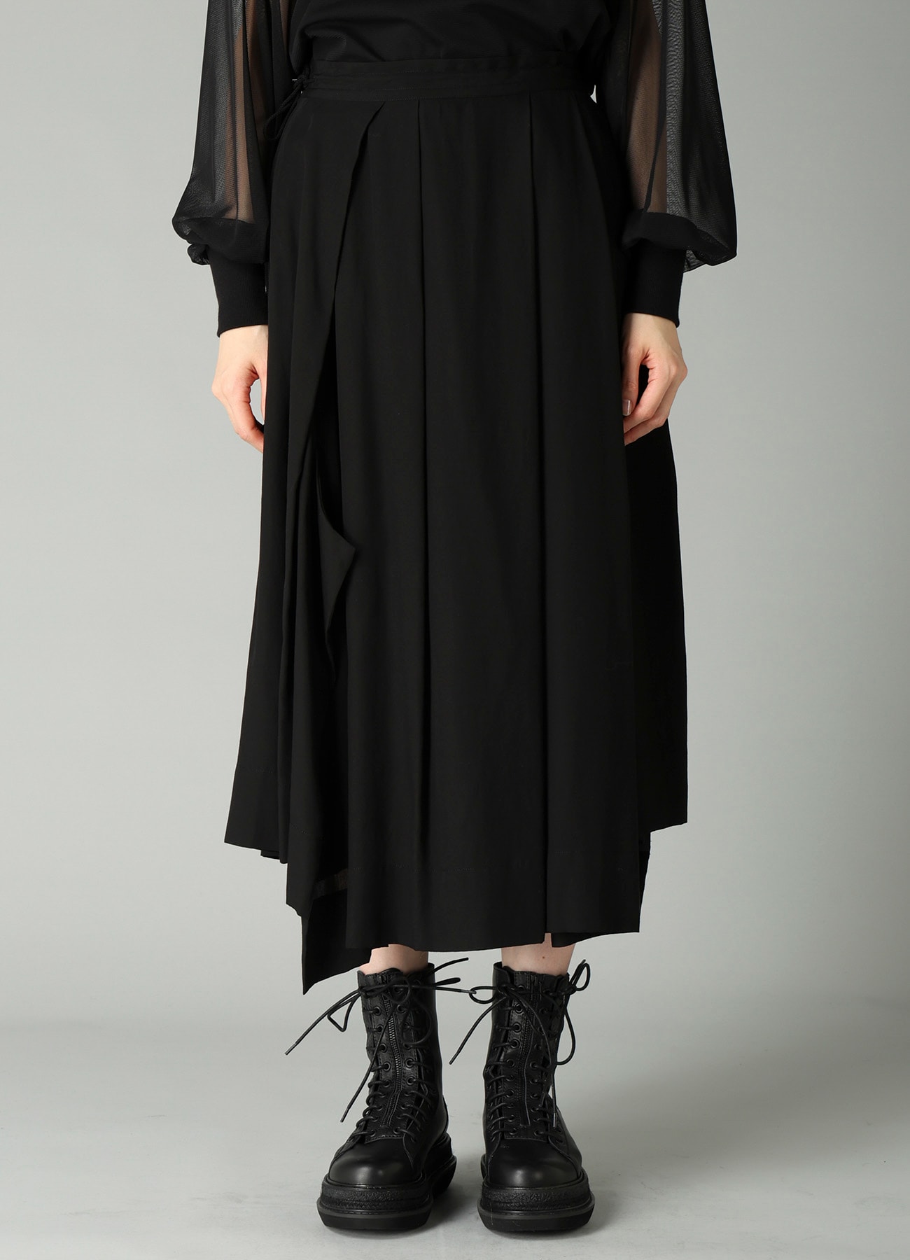 CELLULOSE POPLIN UNBALANCED TUCK SKIRT