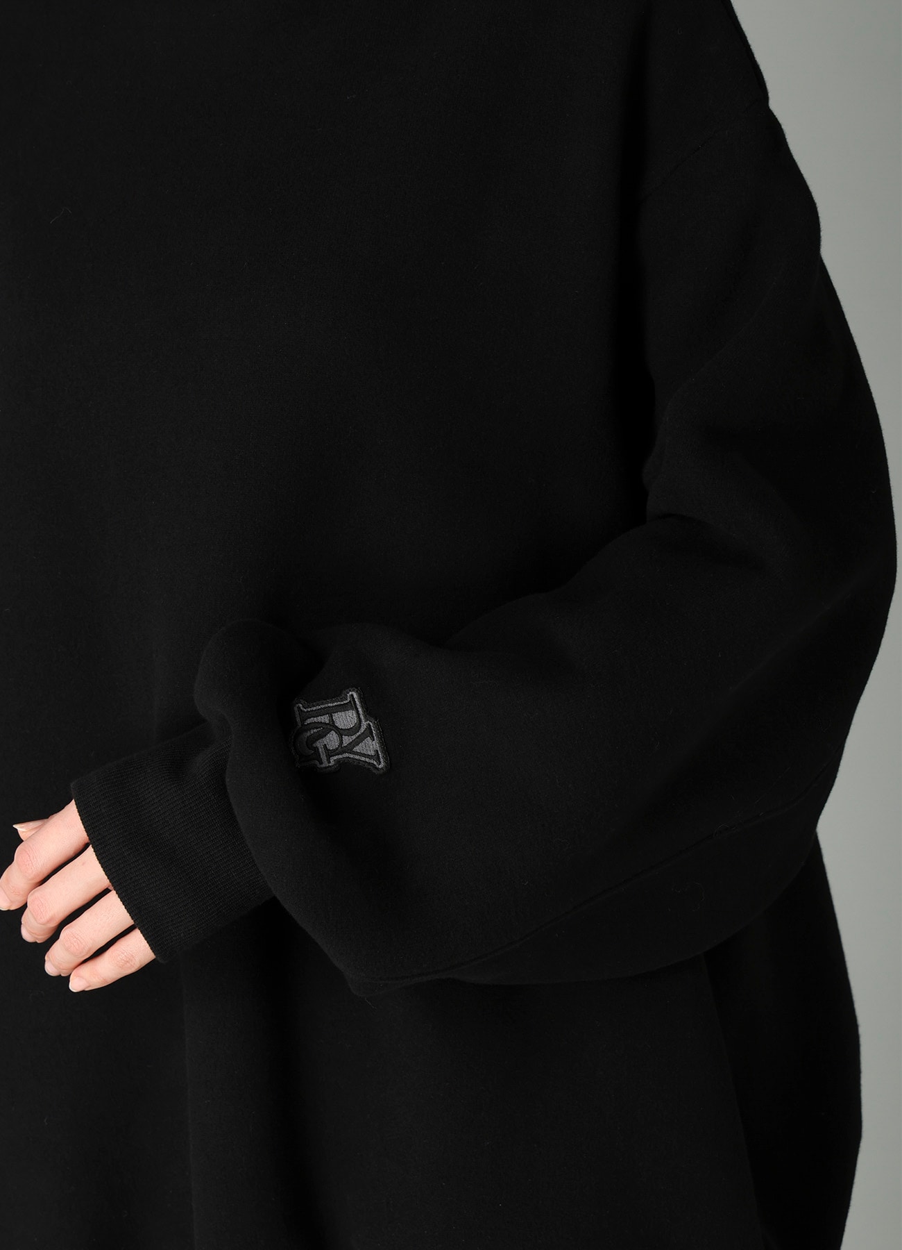 Liy/C BRUSHED FRENCH TERRY PULLOVER HIGHNECK HOODIE