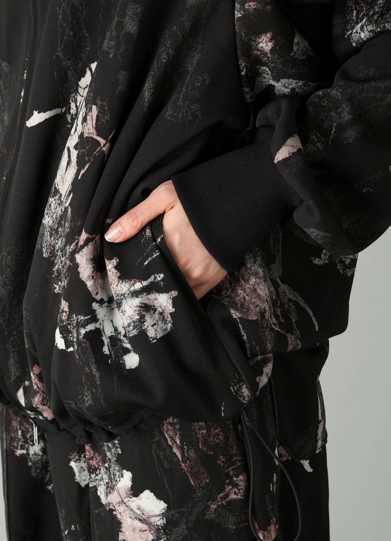 LACE FLOWER PT HIGHNECK HOODIE