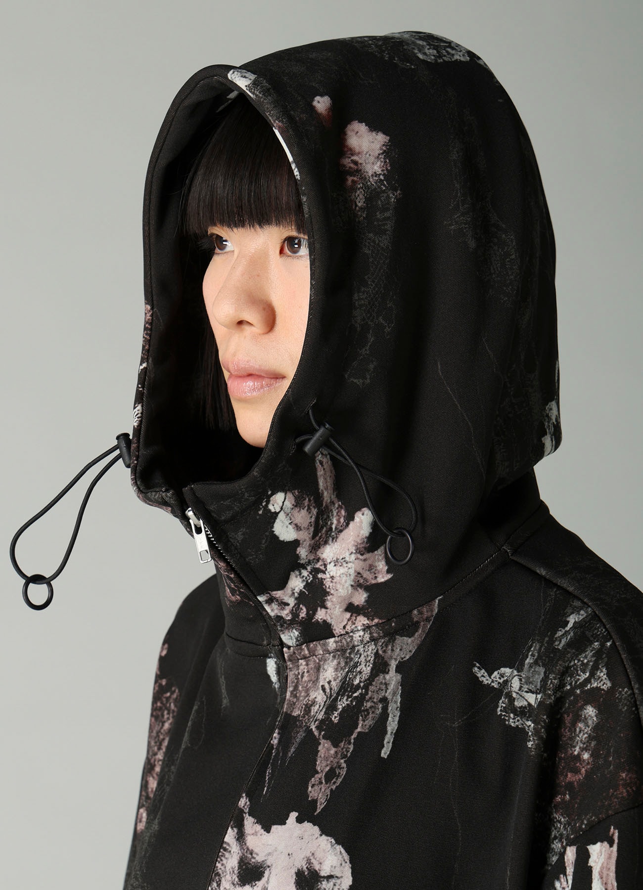 LACE FLOWER PT HIGHNECK HOODIE