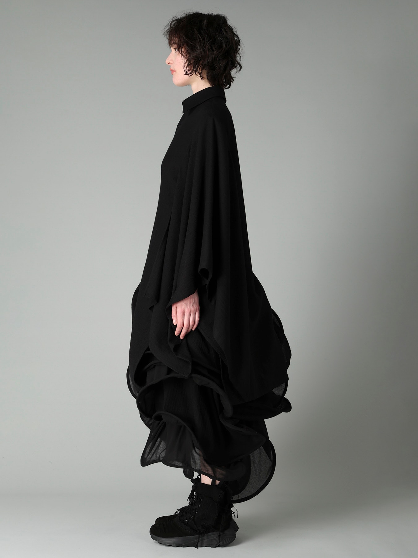 SOFT WOOL KIMONO SLEEVE BLOUSE