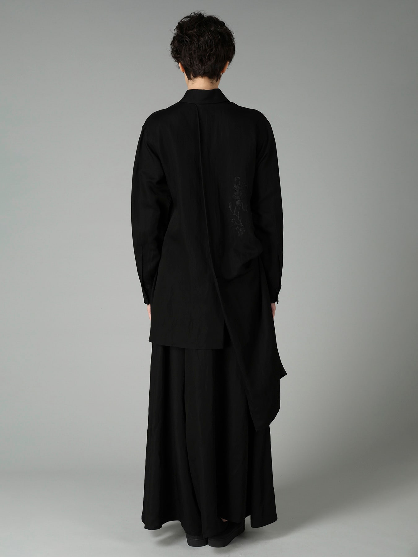 Li/Cu TWILL TUCK&DRAPE BLOUSE