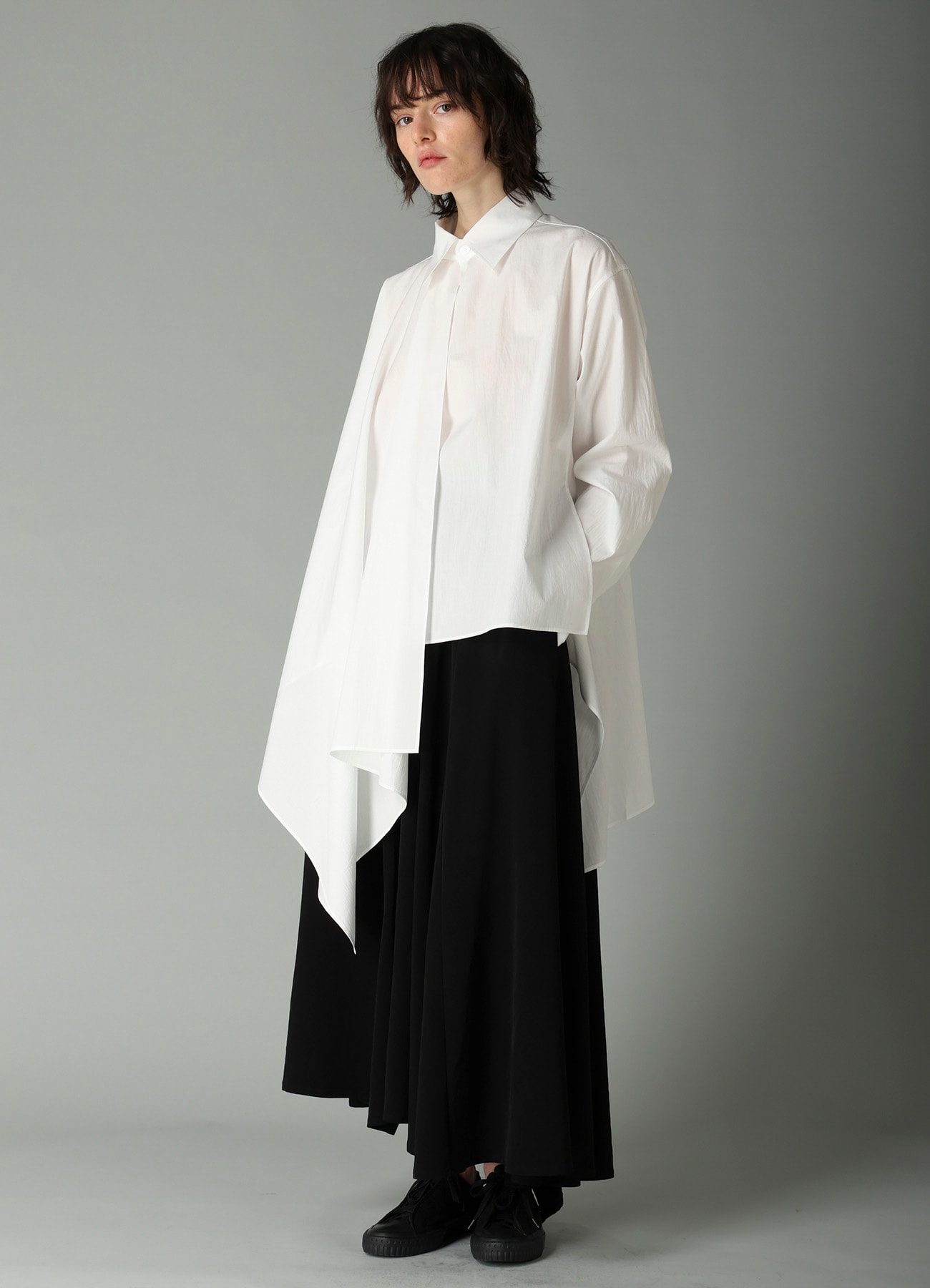 BROAD R LONG ASYMMETRIC BLOUSE
