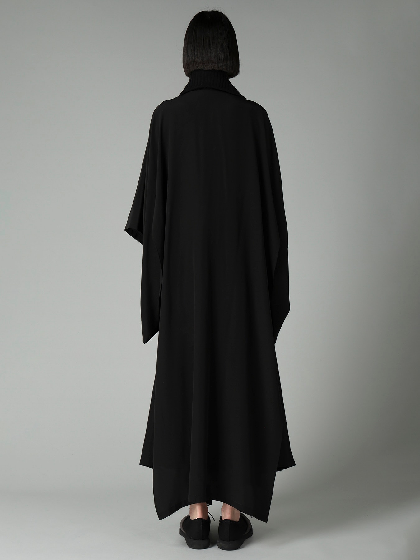 16MOMME DE CHINE KNIT COMBI KIMONO COAT