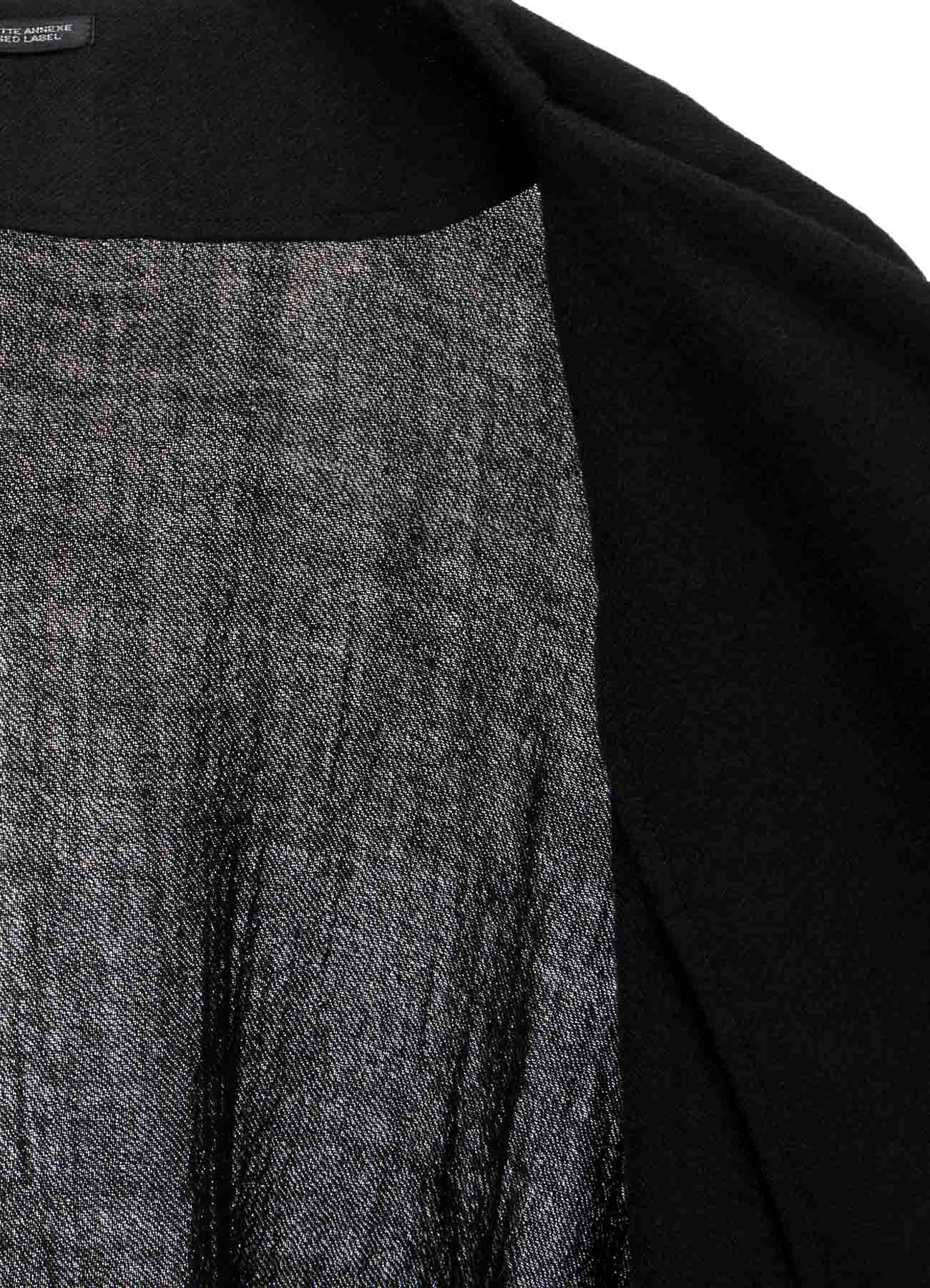 SOFT WOOL STOLE DETAIL COAT