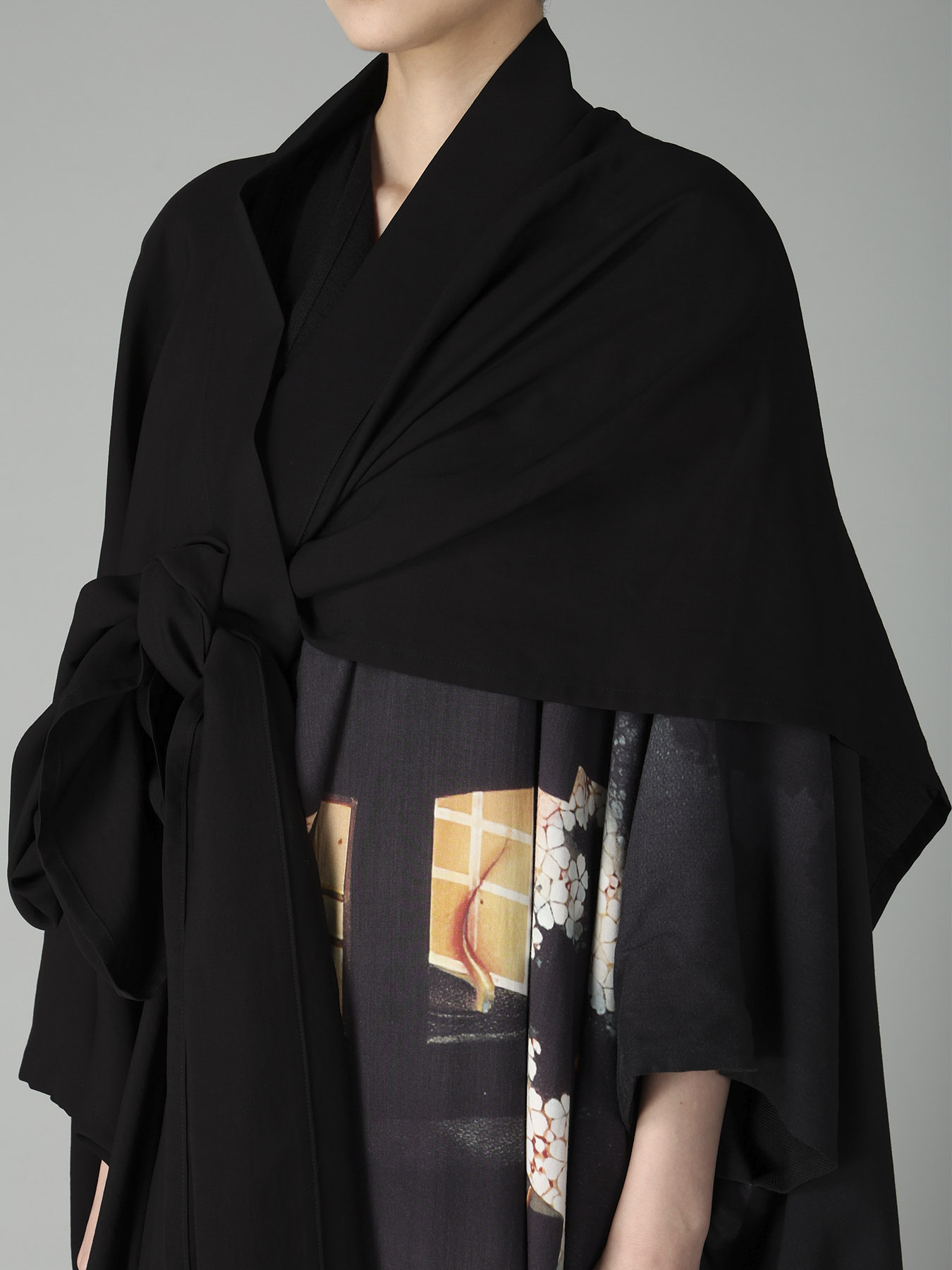 Cu/W HIGH TWISTED SERGE F KNOT DETAIL COAT